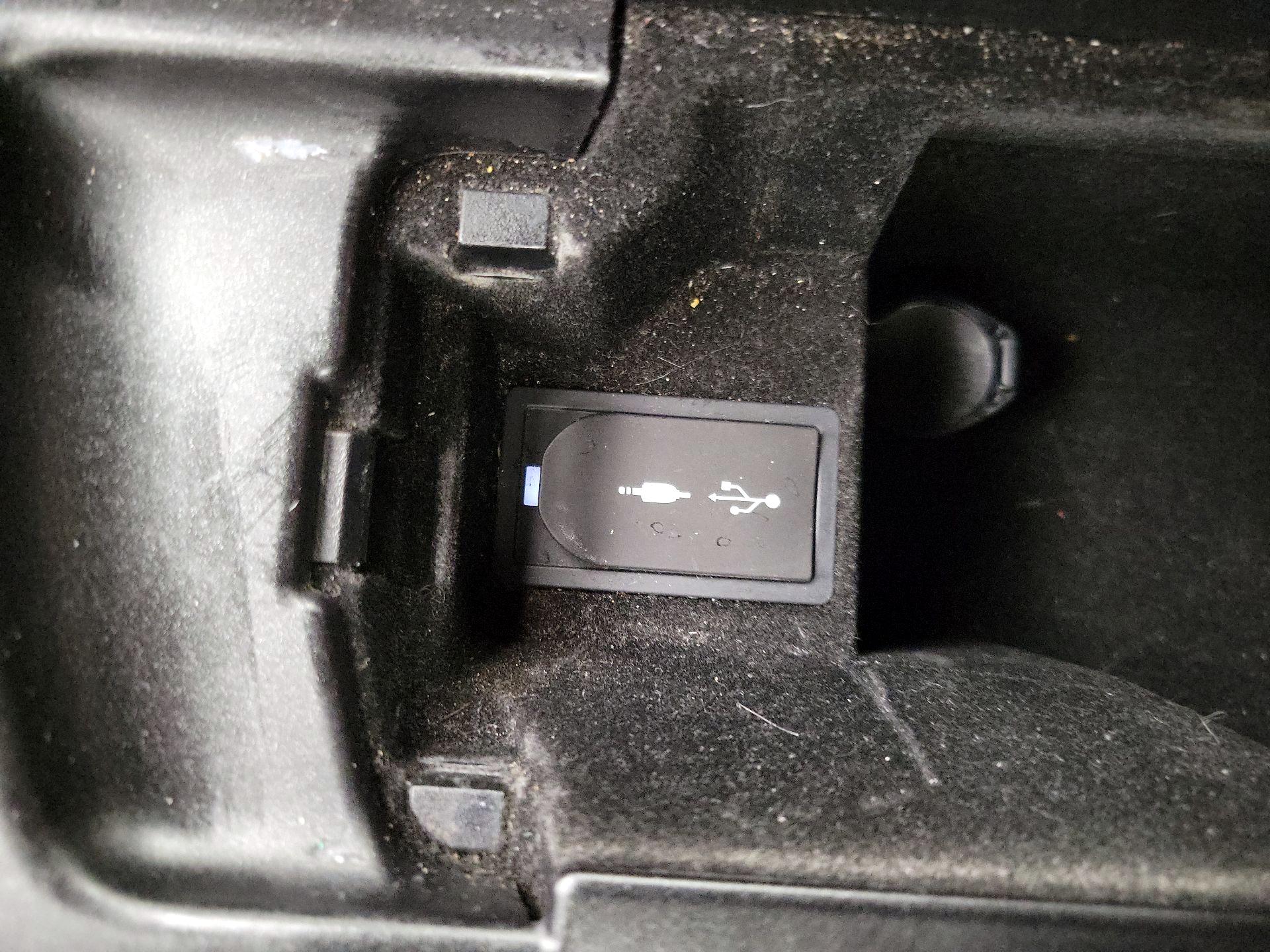 Thumbnail: 2017 Lexus IS - 18