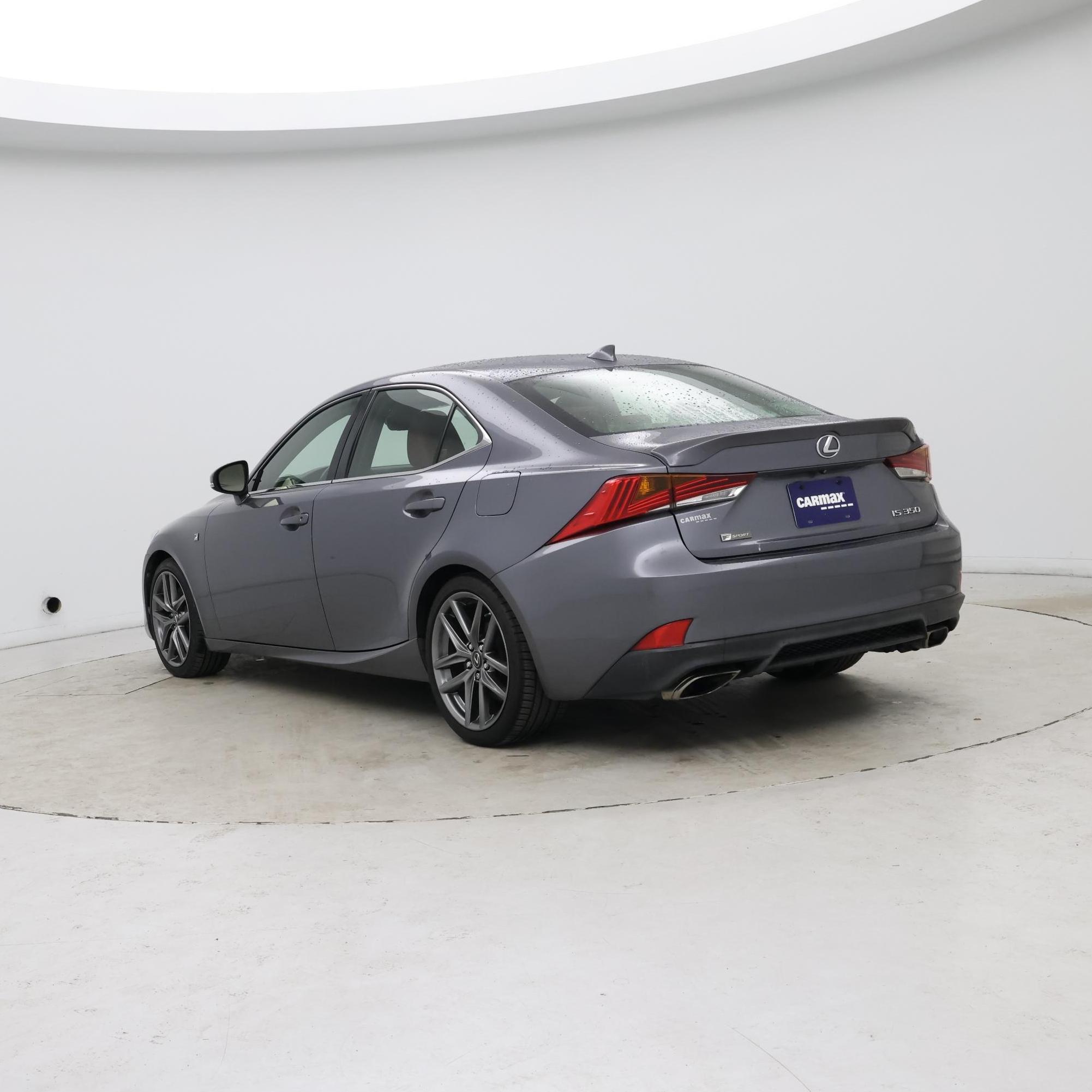 Thumbnail: 2017 Lexus IS - 2