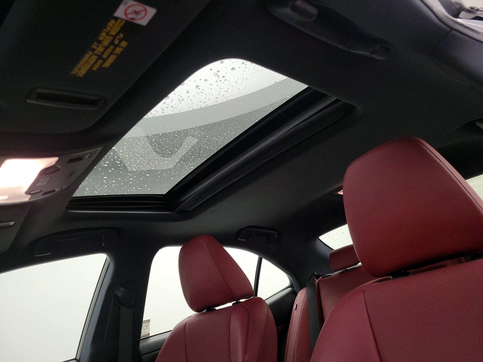 Thumbnail: 2017 Lexus IS - 19