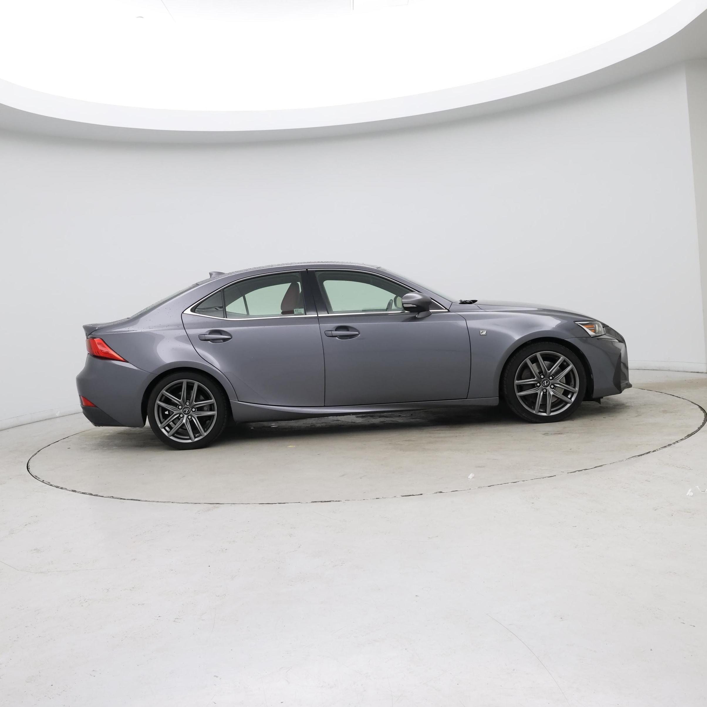 Thumbnail: 2017 Lexus IS - 7