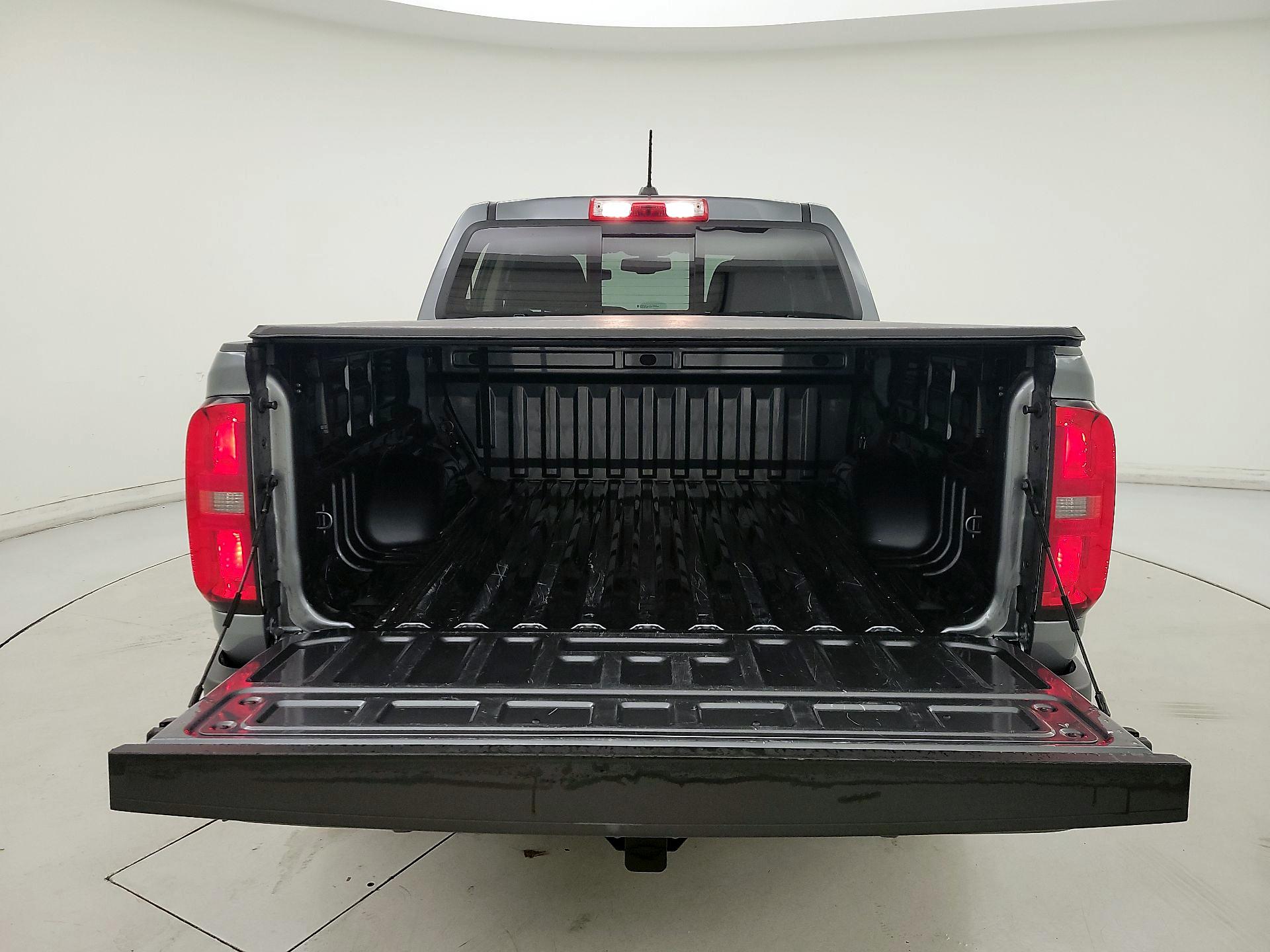 Thumbnail: 2022 Chevrolet Colorado - 20