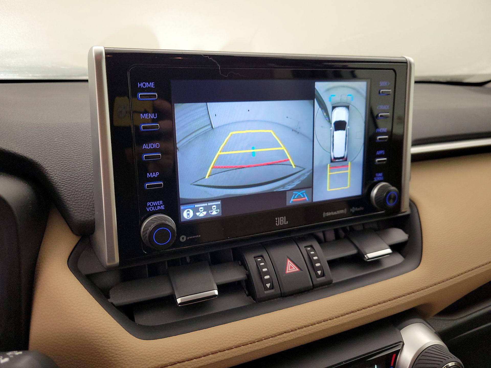 Thumbnail: 2020 Toyota RAV4 - 15