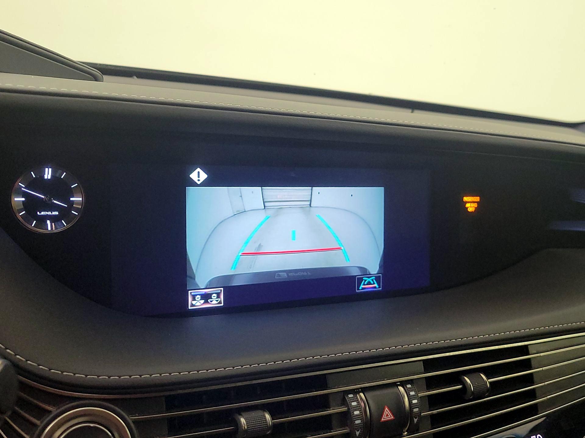 Thumbnail: 2018 Lexus LS - 15