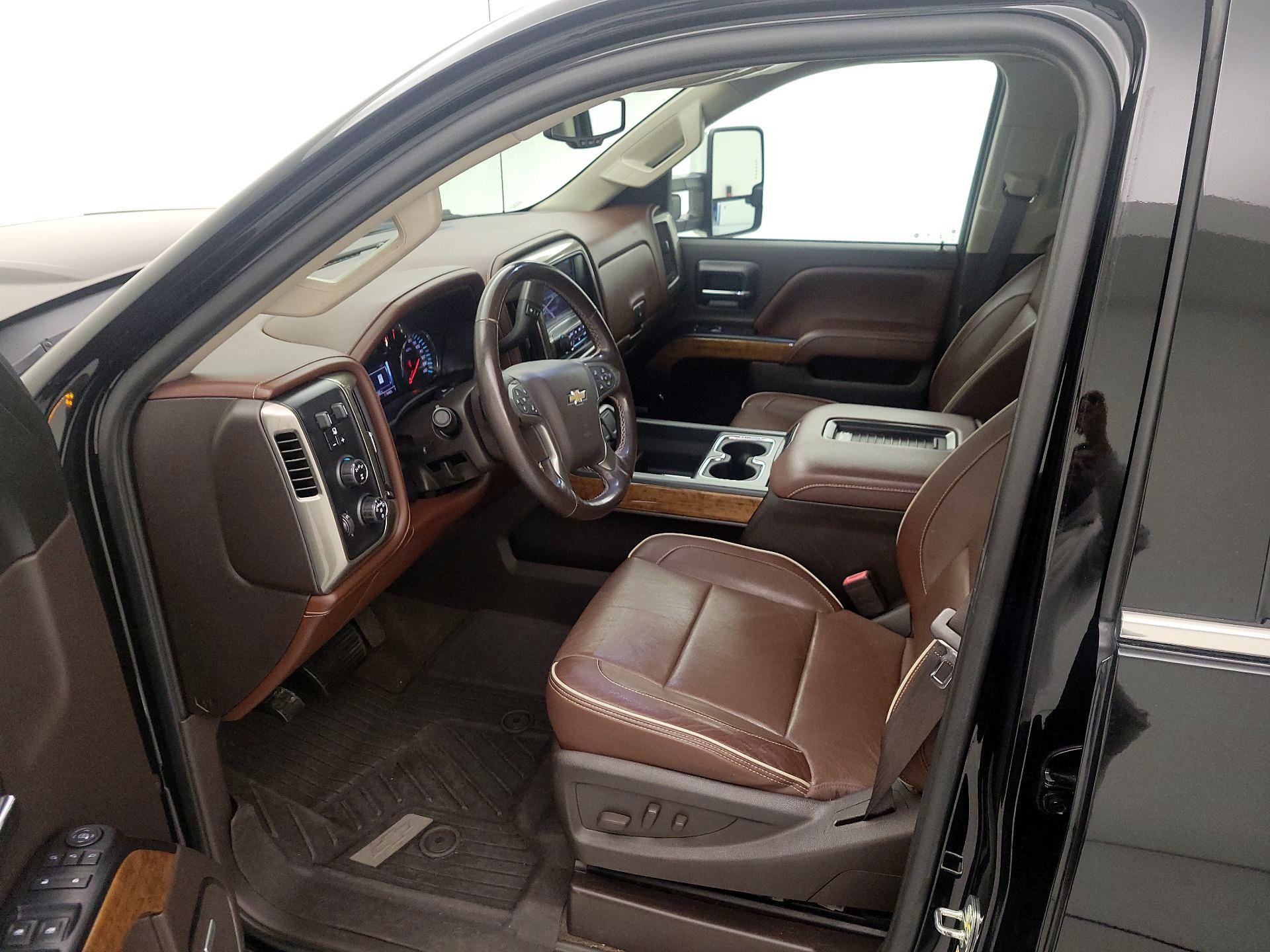 Thumbnail: 2017 Chevrolet Silverado 2500 - 11