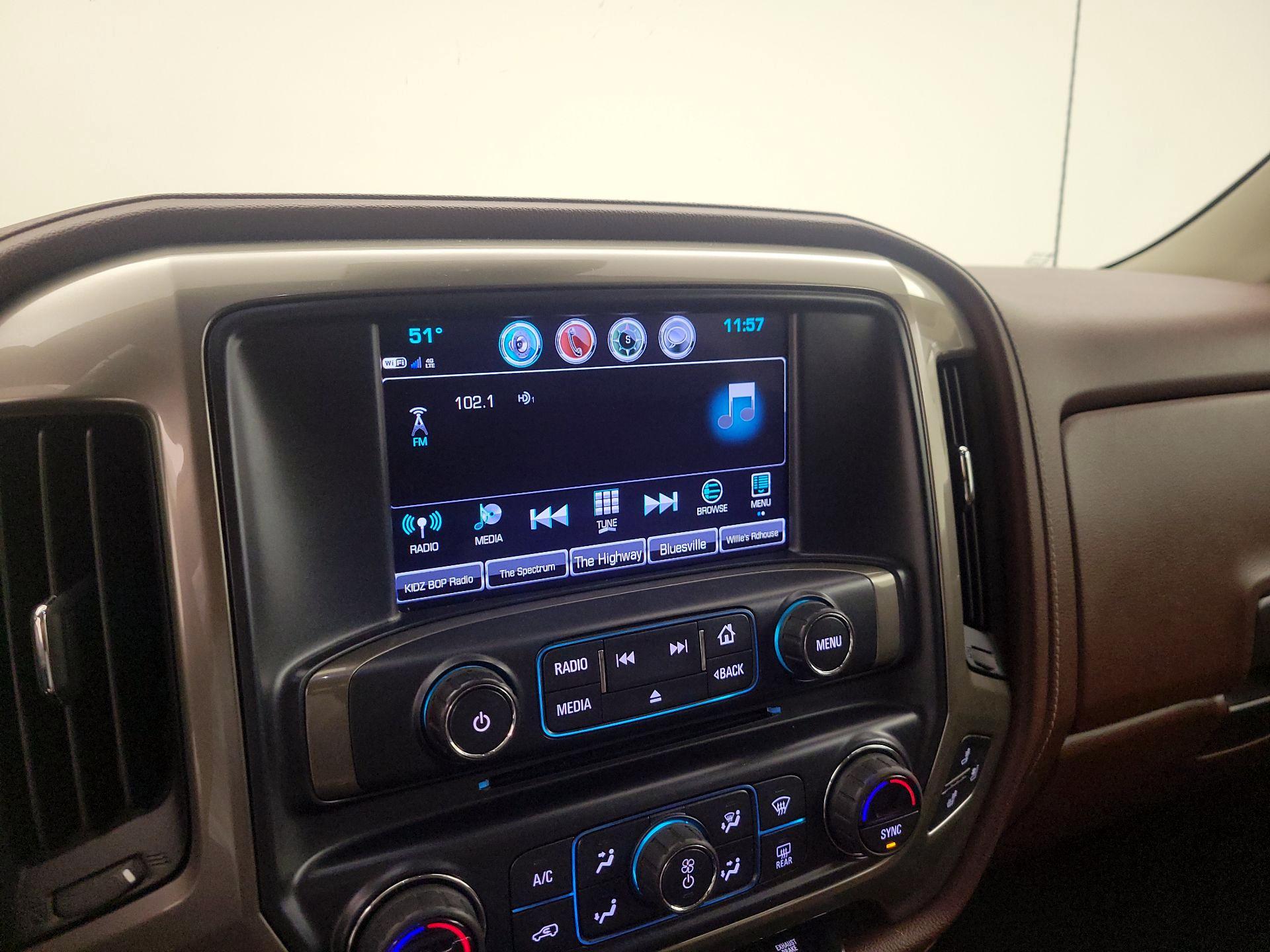 Thumbnail: 2017 Chevrolet Silverado 2500 - 16