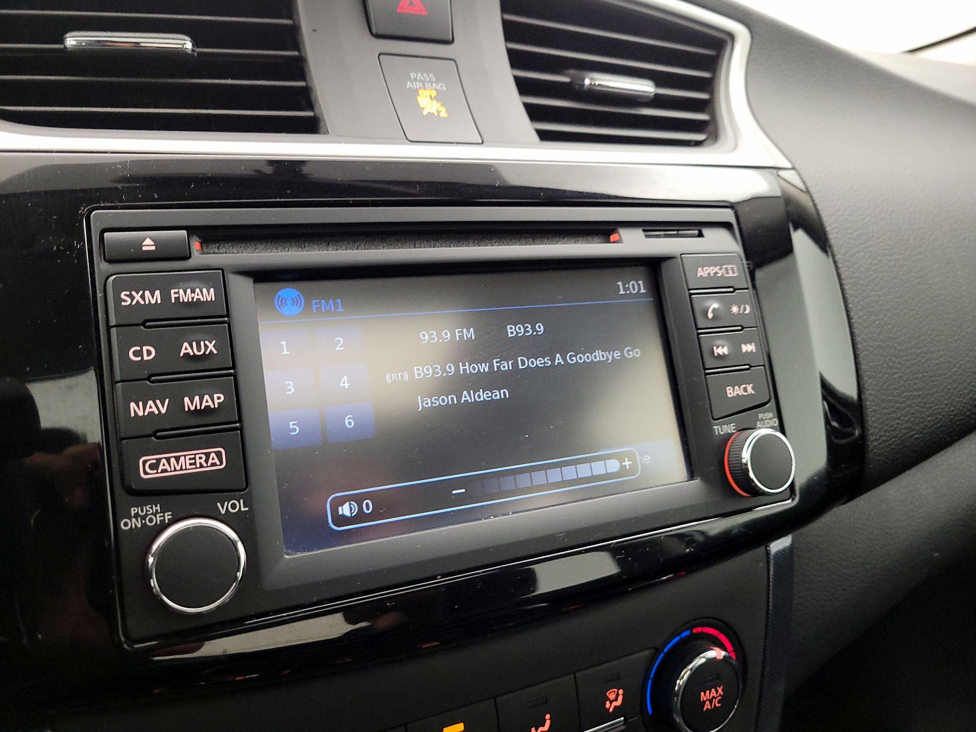 Thumbnail: 2017 Nissan Sentra - 15