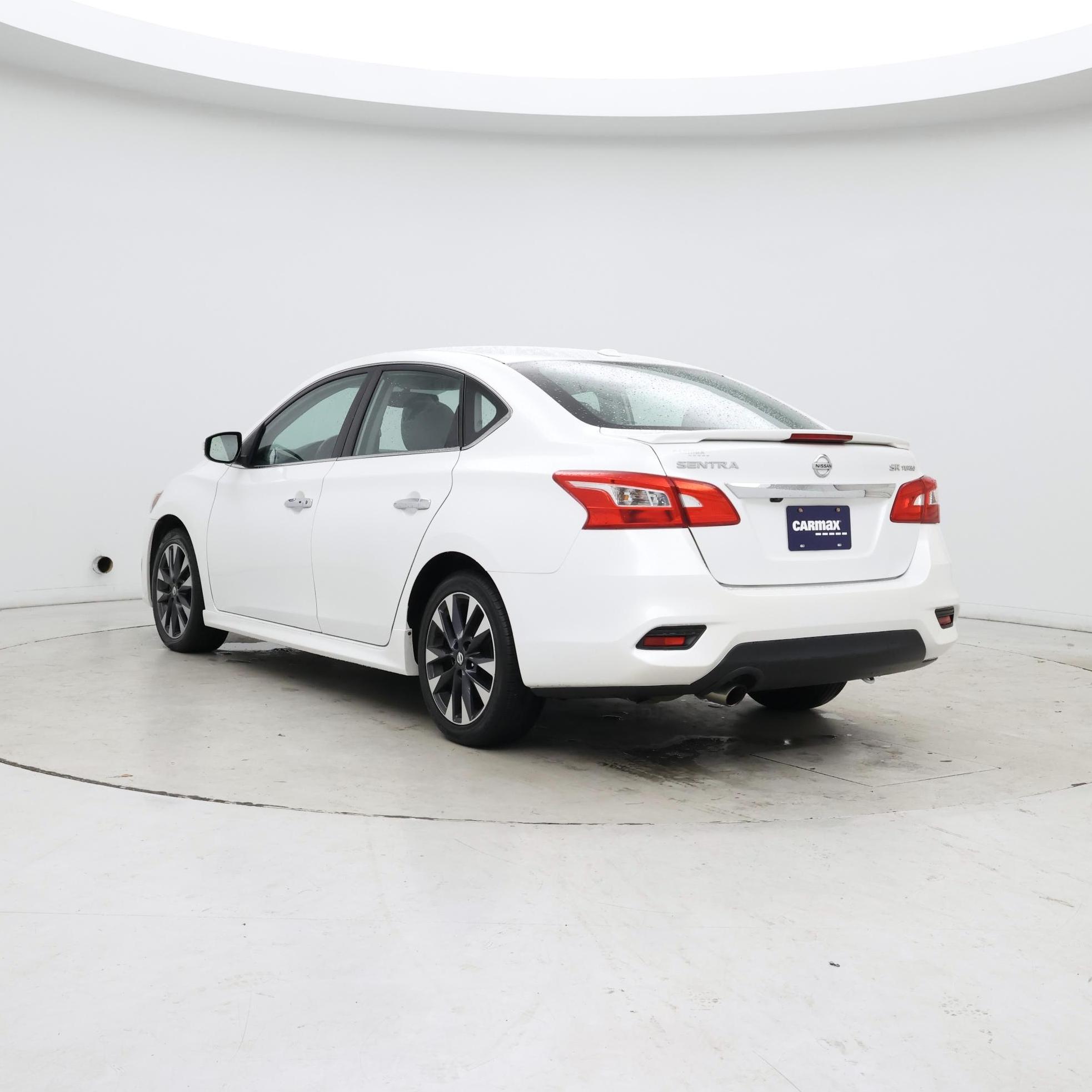 Thumbnail: 2017 Nissan Sentra - 2