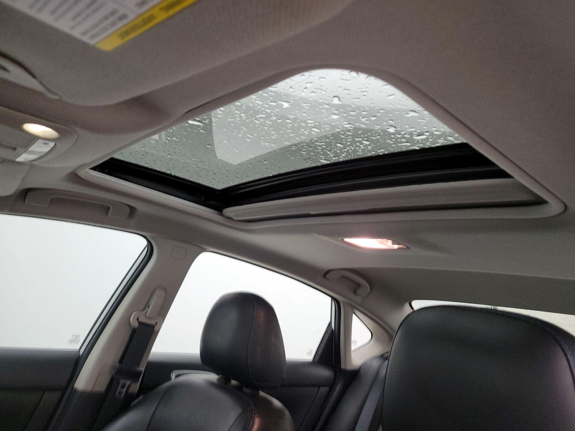 Thumbnail: 2017 Nissan Sentra - 19