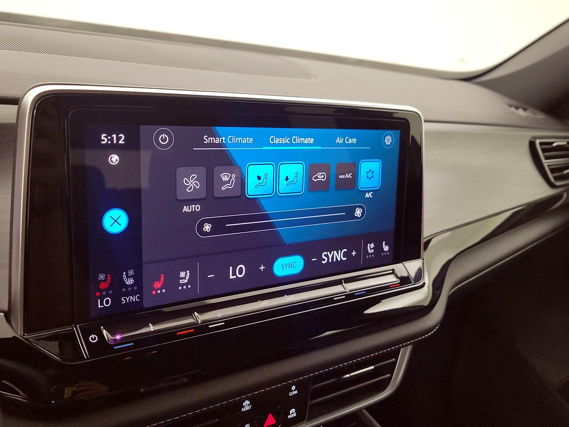 Thumbnail: 2024 Volkswagen Atlas - 16