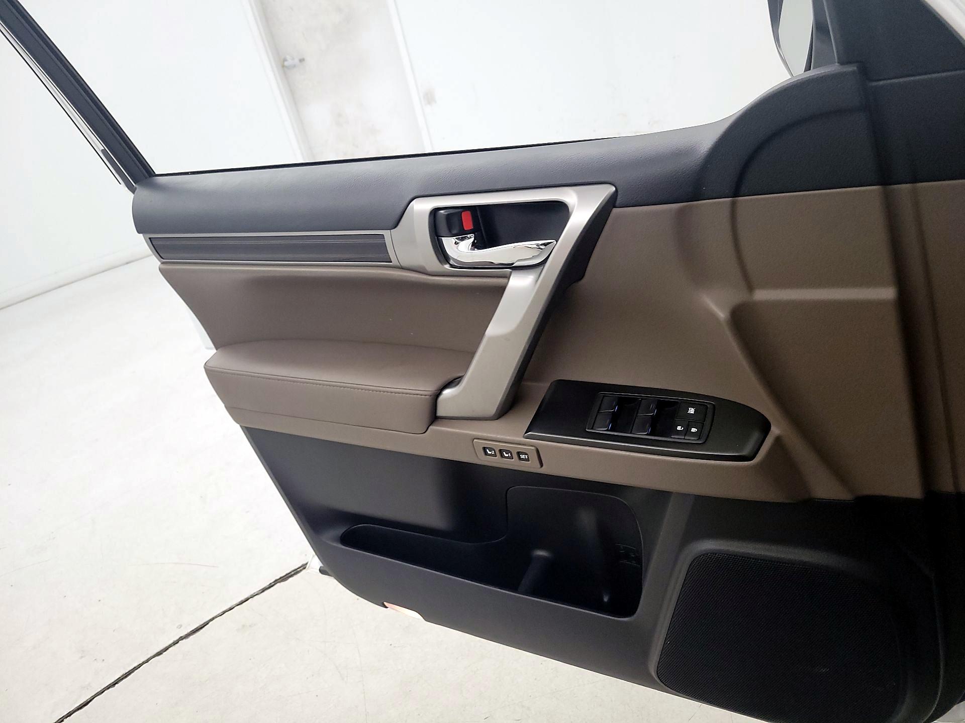 Thumbnail: 2022 Lexus GX - 12