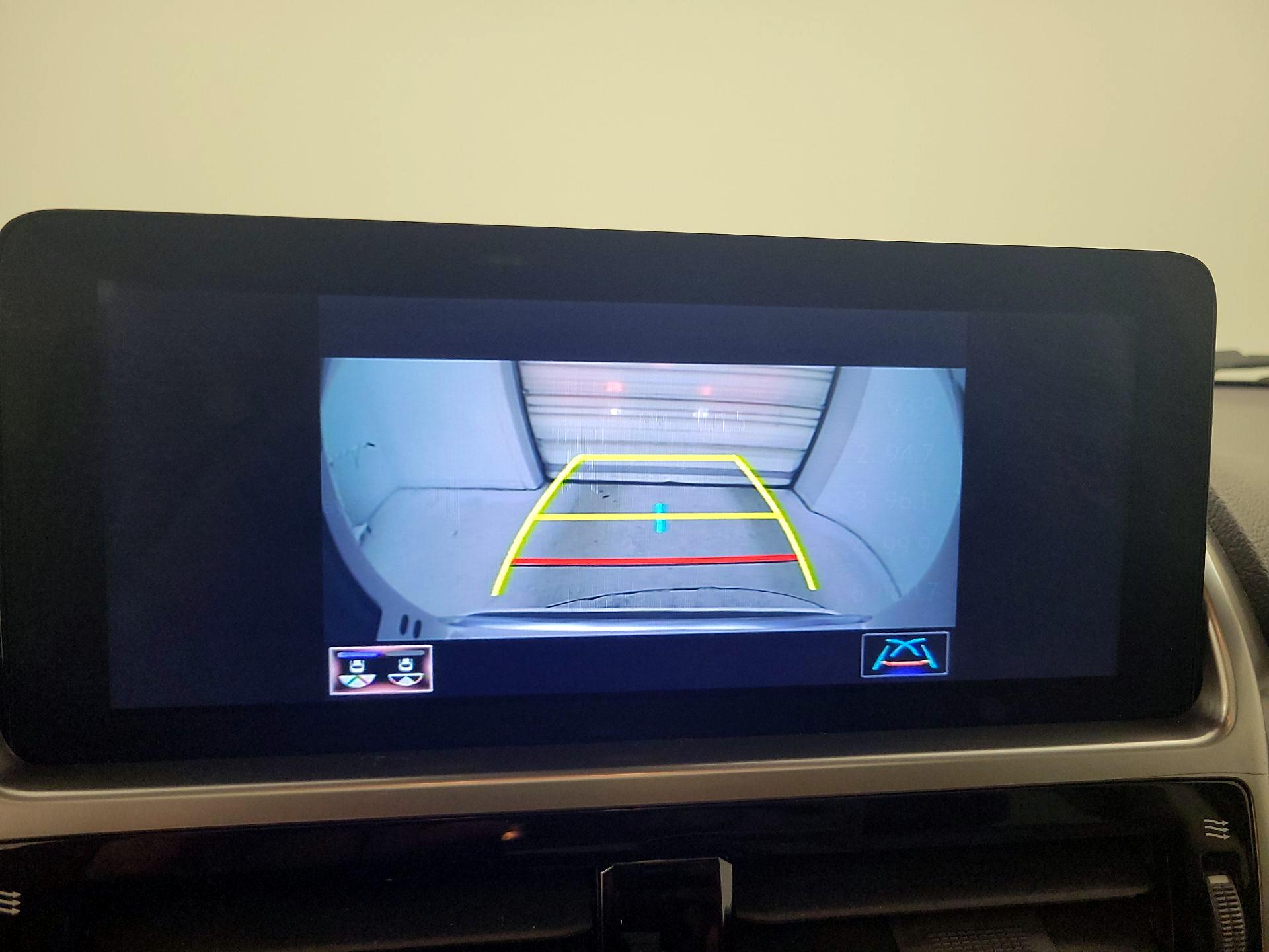 Thumbnail: 2022 Lexus GX - 14