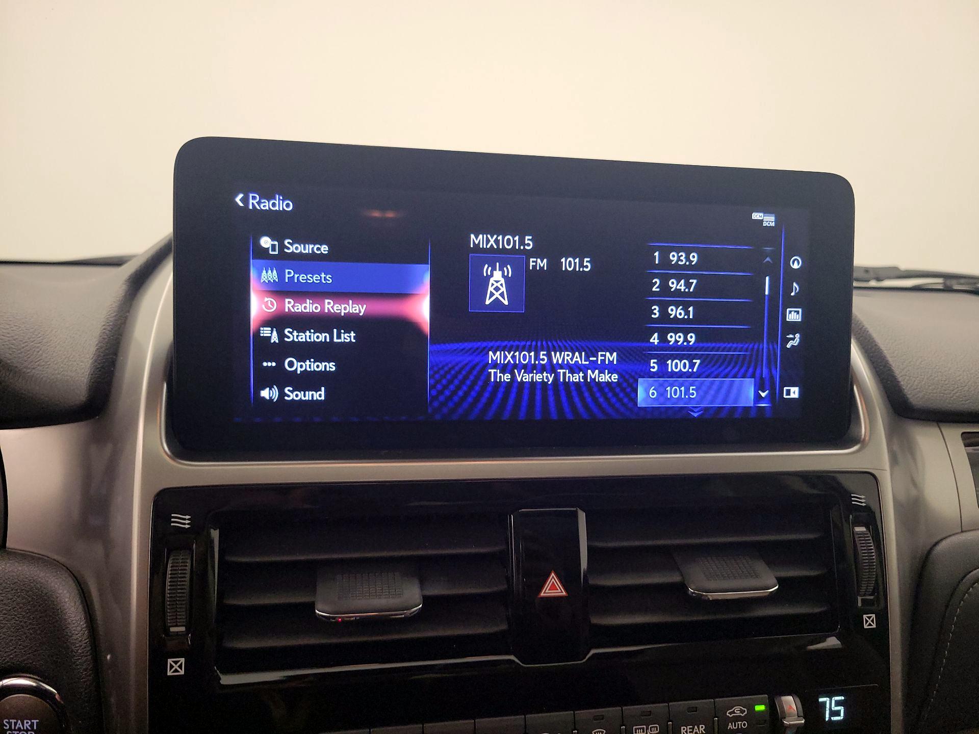 Thumbnail: 2022 Lexus GX - 15