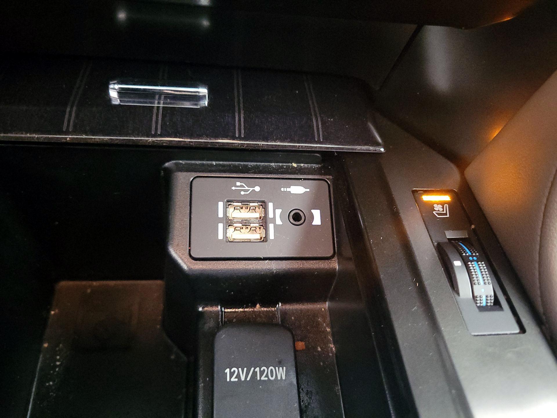 Thumbnail: 2022 Lexus GX - 18