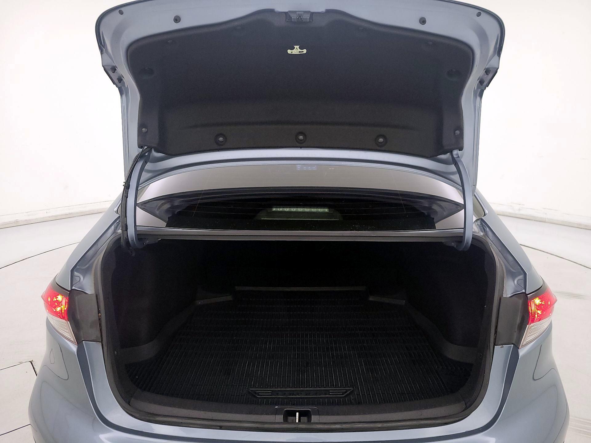 Thumbnail: 2021 Toyota Corolla - 20