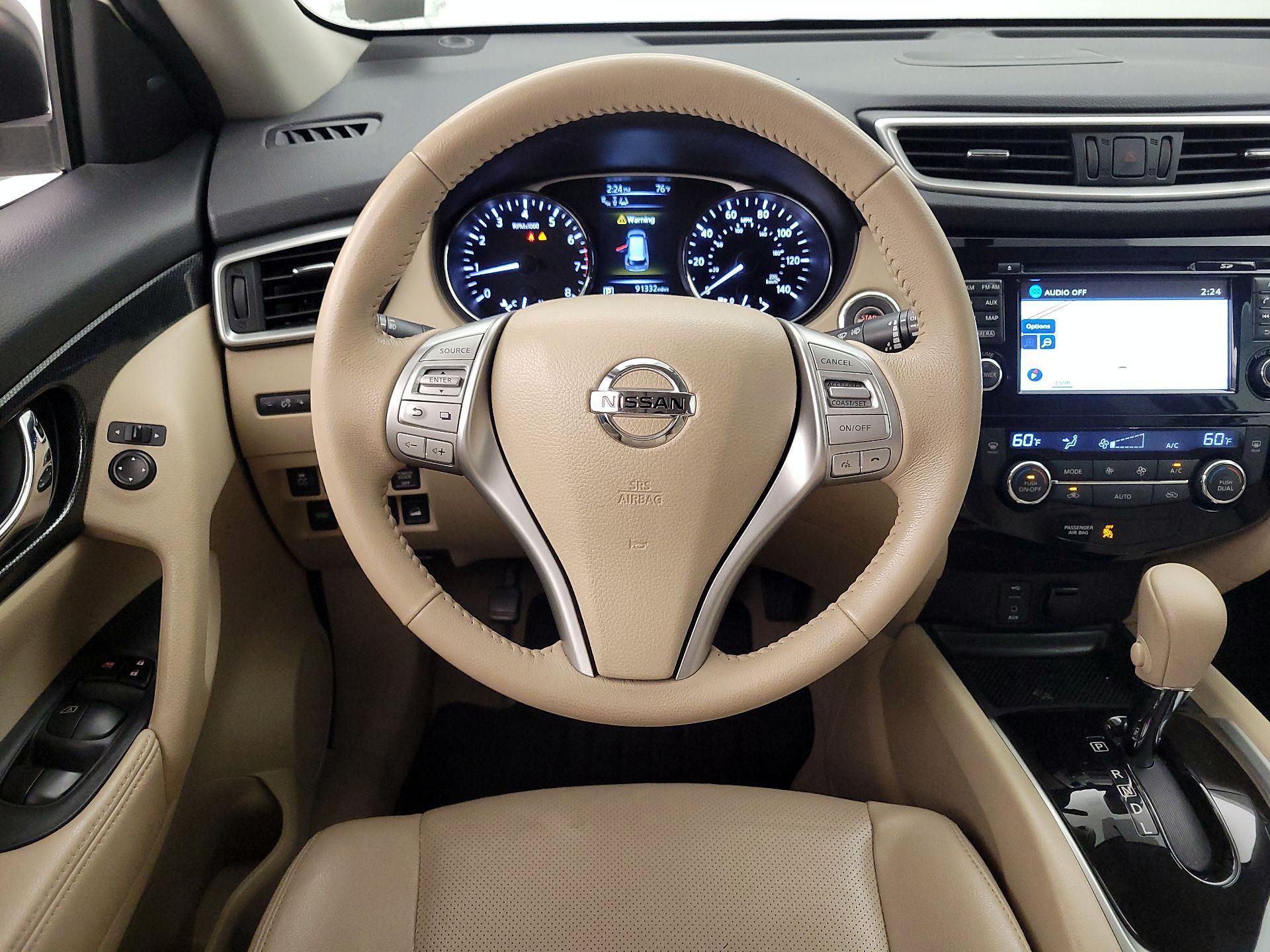 Thumbnail: 2015 Nissan Rogue - 10