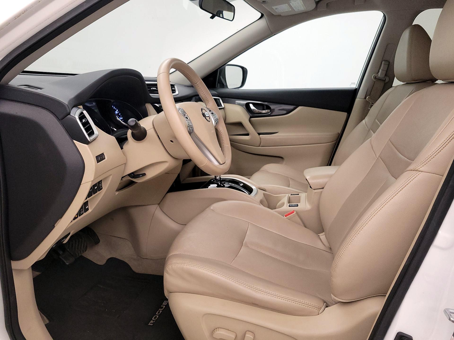 Thumbnail: 2015 Nissan Rogue - 11