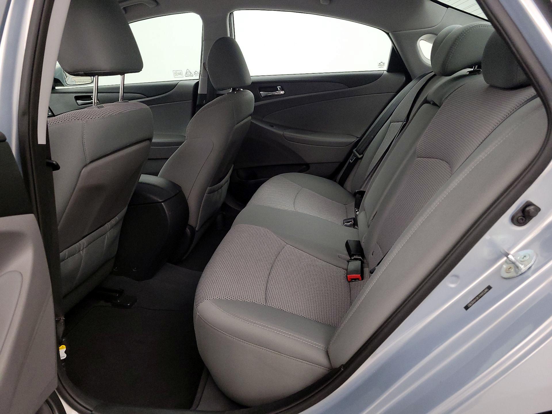 Thumbnail: 2014 Hyundai Sonata - 19