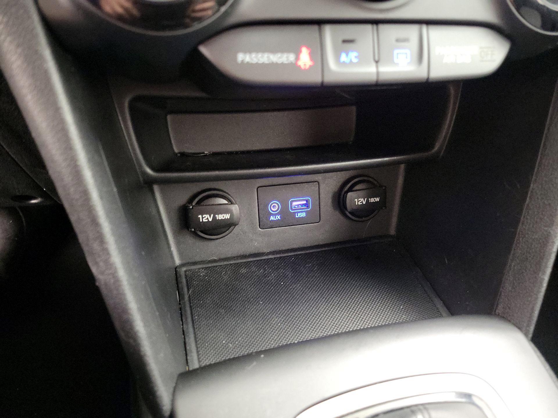 Thumbnail: 2018 Hyundai Kona - 18