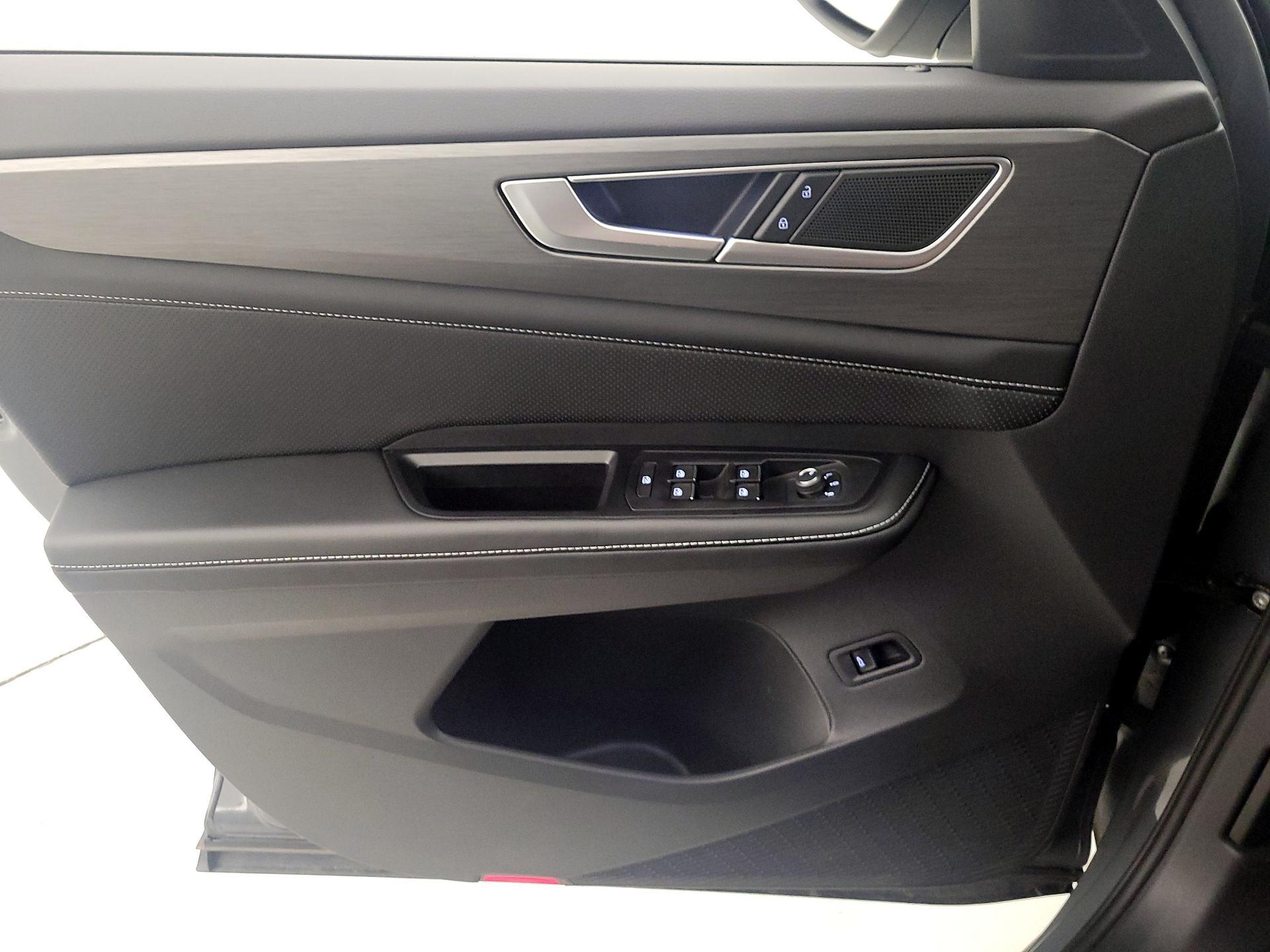 Thumbnail: 2024 Volkswagen Atlas - 12