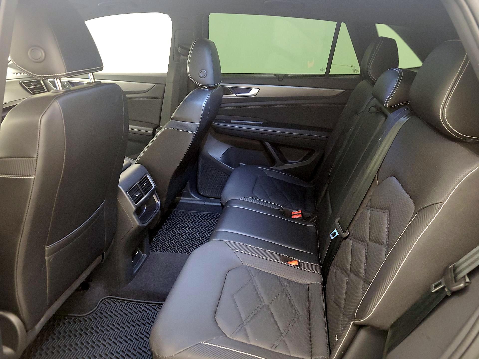 Thumbnail: 2024 Volkswagen Atlas - 19