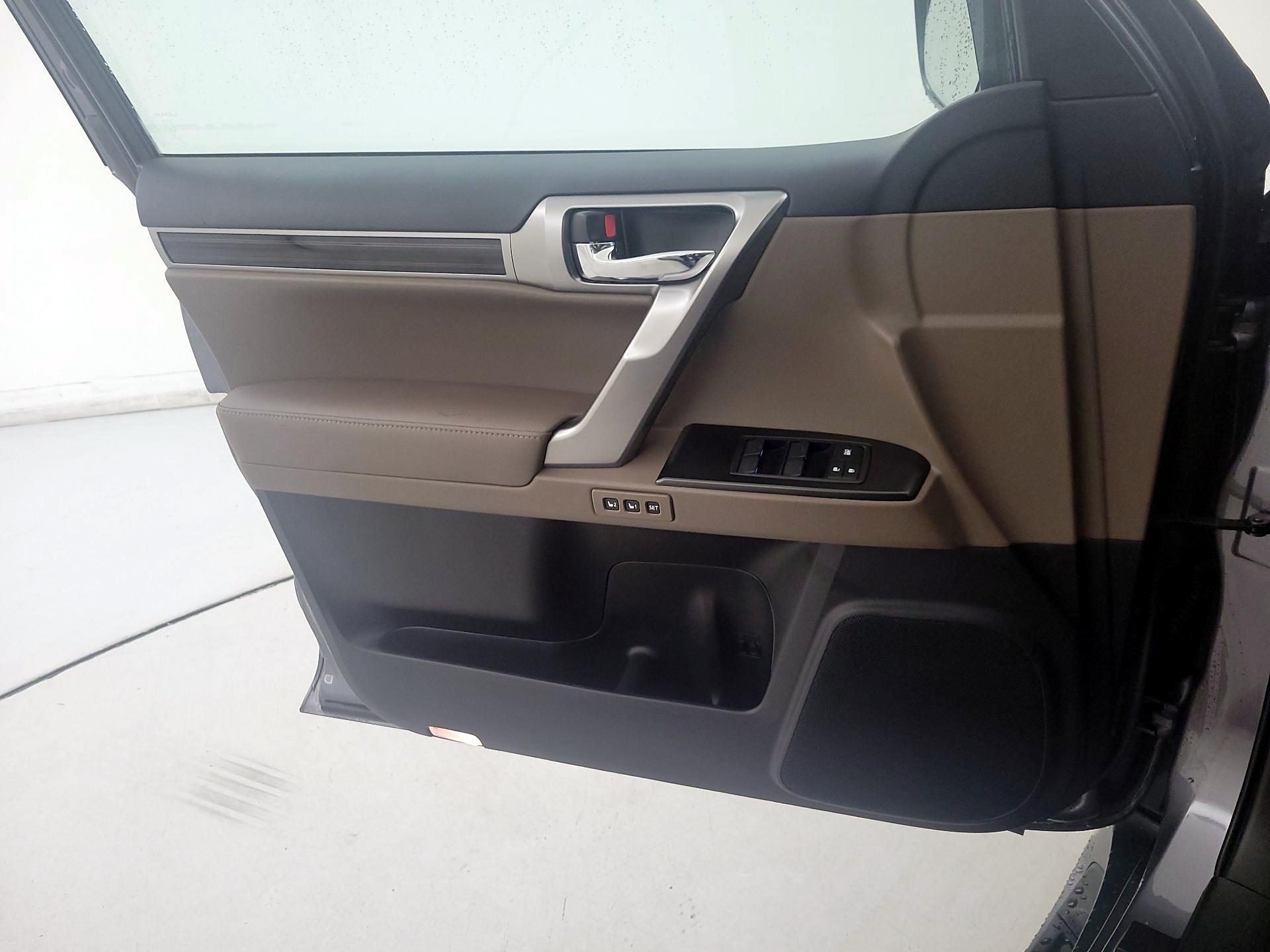 Thumbnail: 2022 Lexus GX - 12