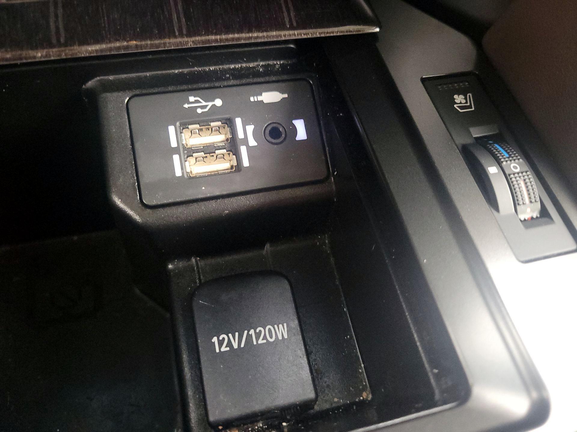 Thumbnail: 2022 Lexus GX - 19