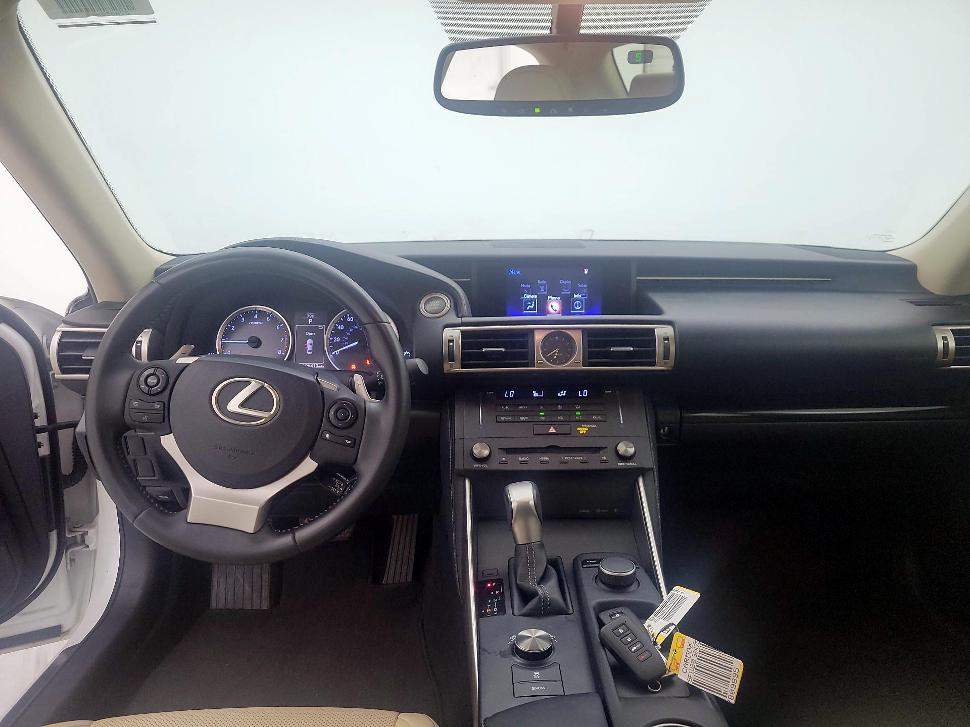 Thumbnail: 2015 Lexus IS - 9