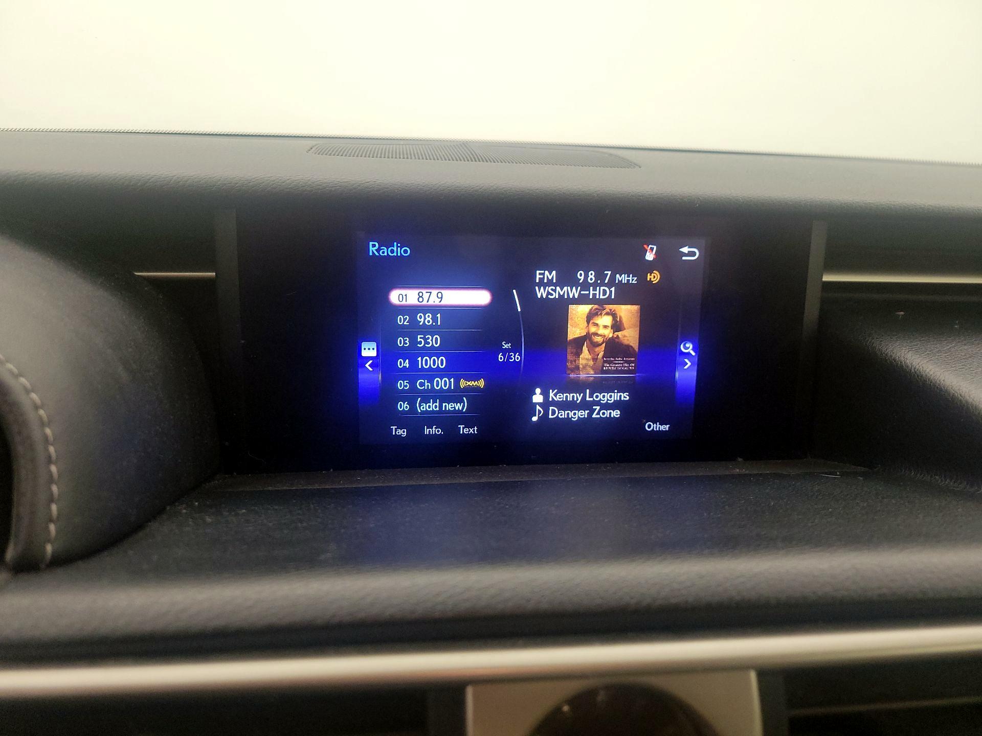 Thumbnail: 2015 Lexus IS - 15