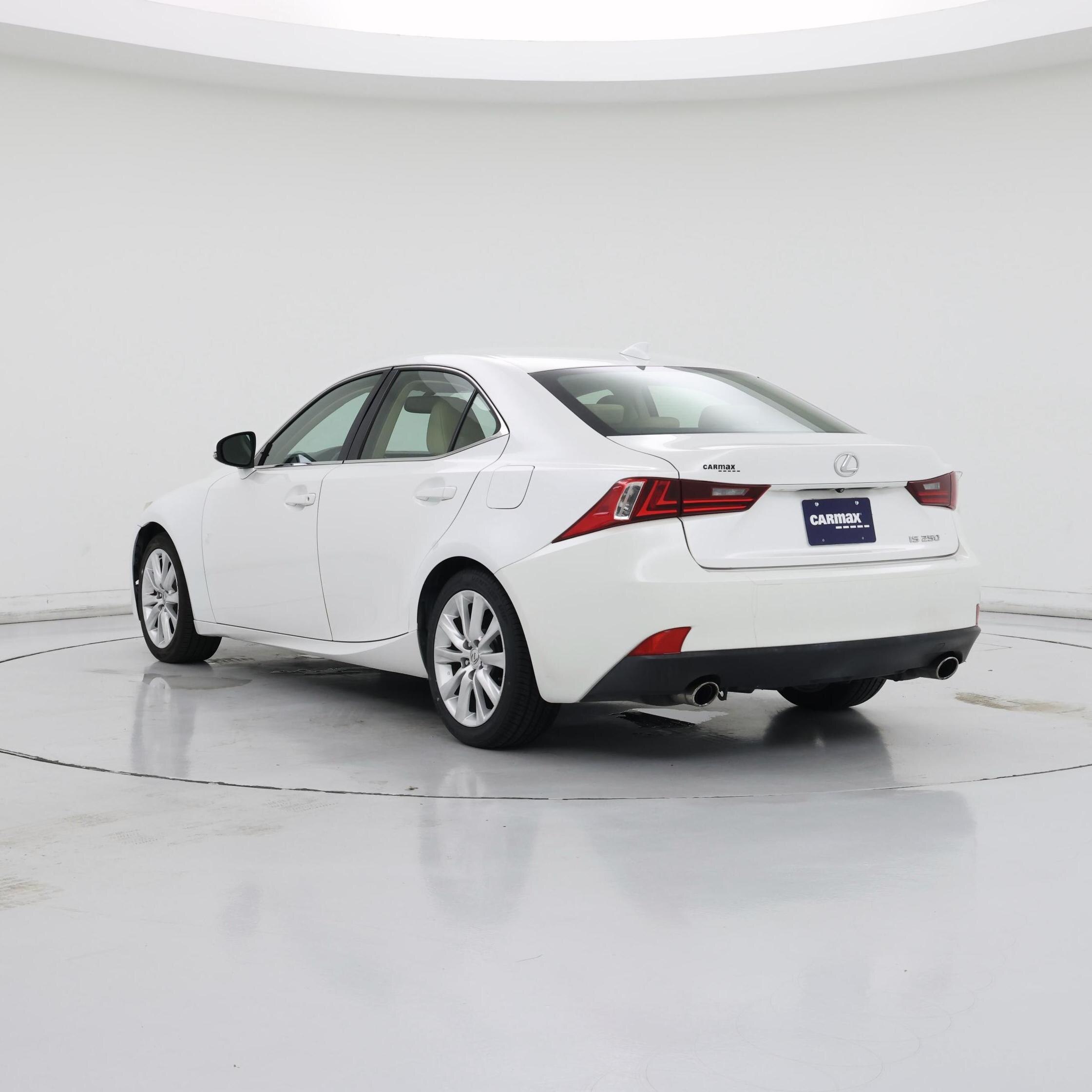 Thumbnail: 2015 Lexus IS - 2