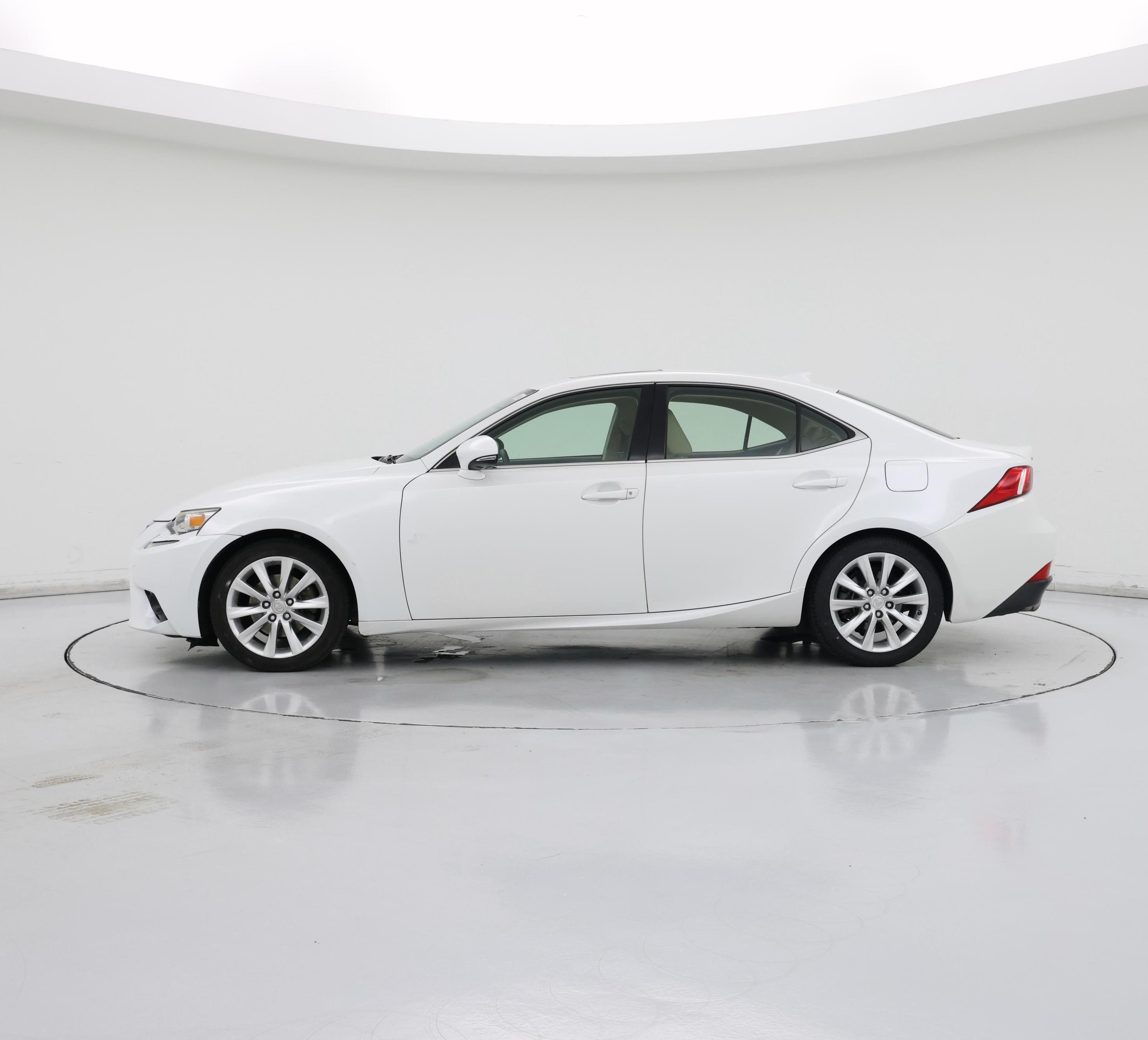 Thumbnail: 2015 Lexus IS - 3