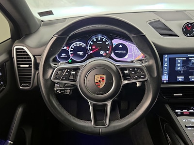 Steering Wheel & Instrument Cluster (On)