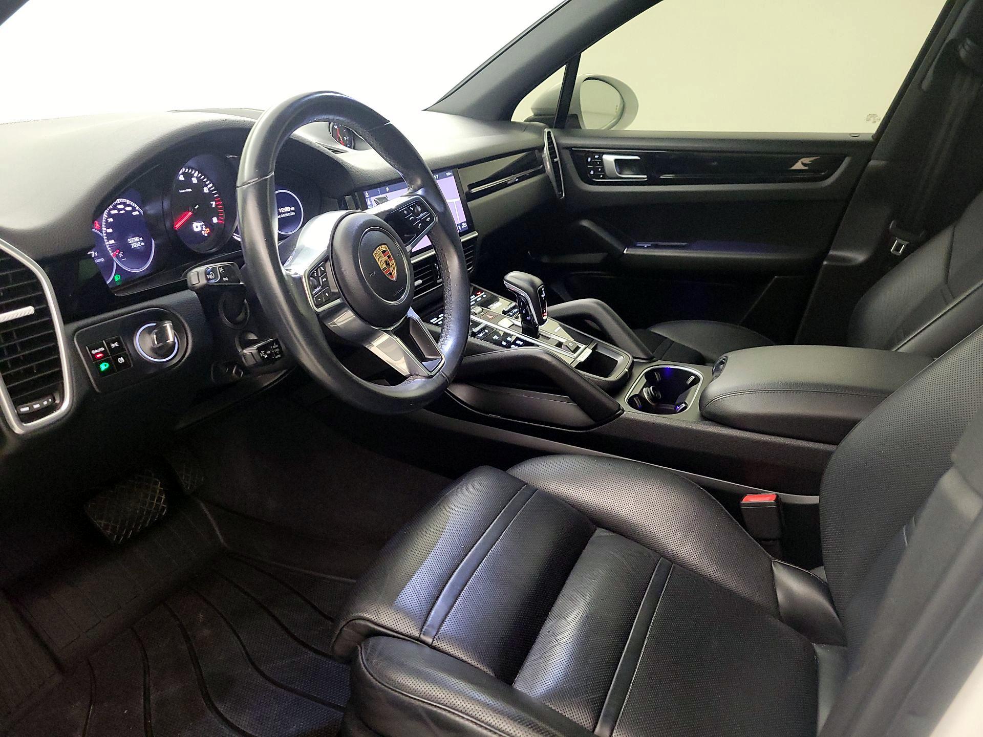 Thumbnail: 2020 Porsche Cayenne - 11