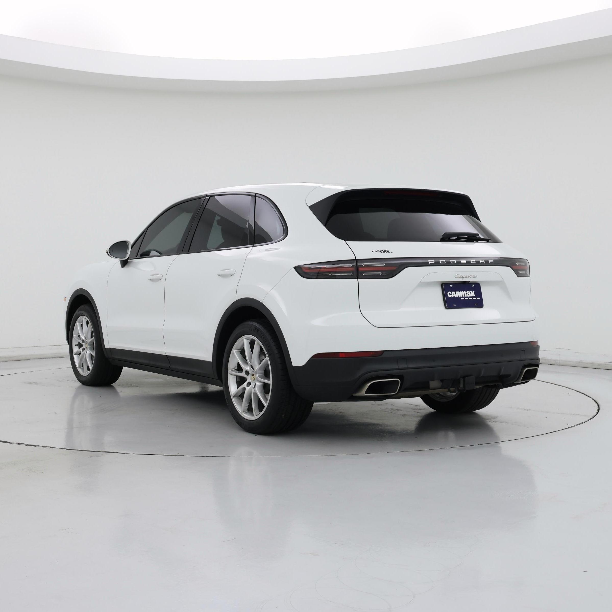 Thumbnail: 2020 Porsche Cayenne - 2