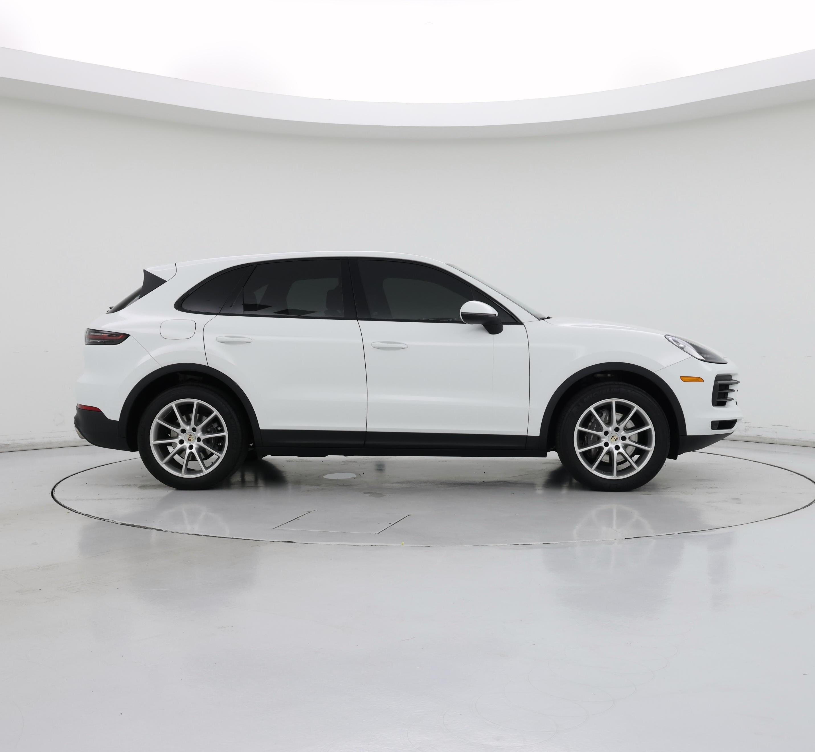 Thumbnail: 2020 Porsche Cayenne - 7