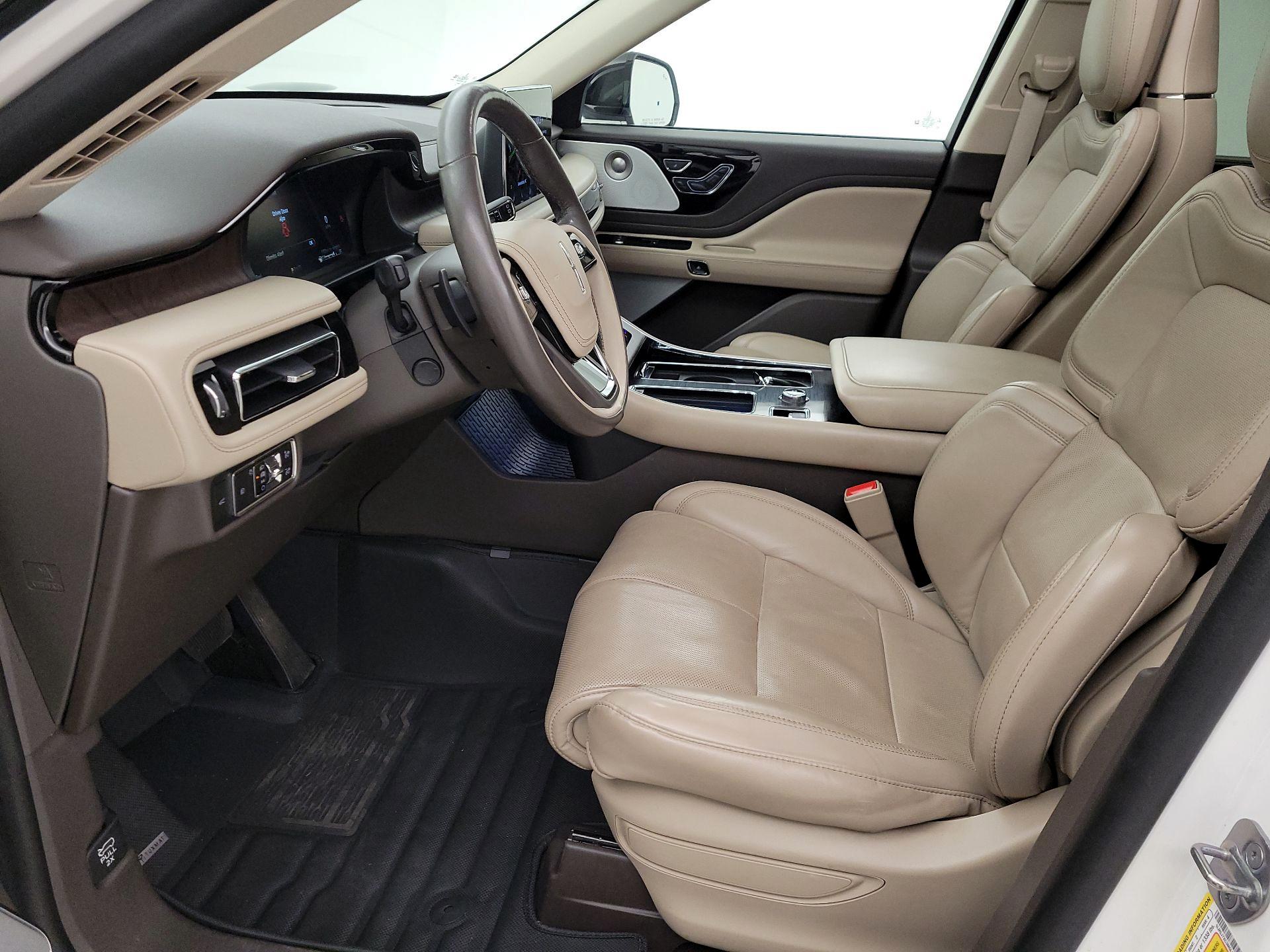Thumbnail: 2021 Lincoln Aviator - 11