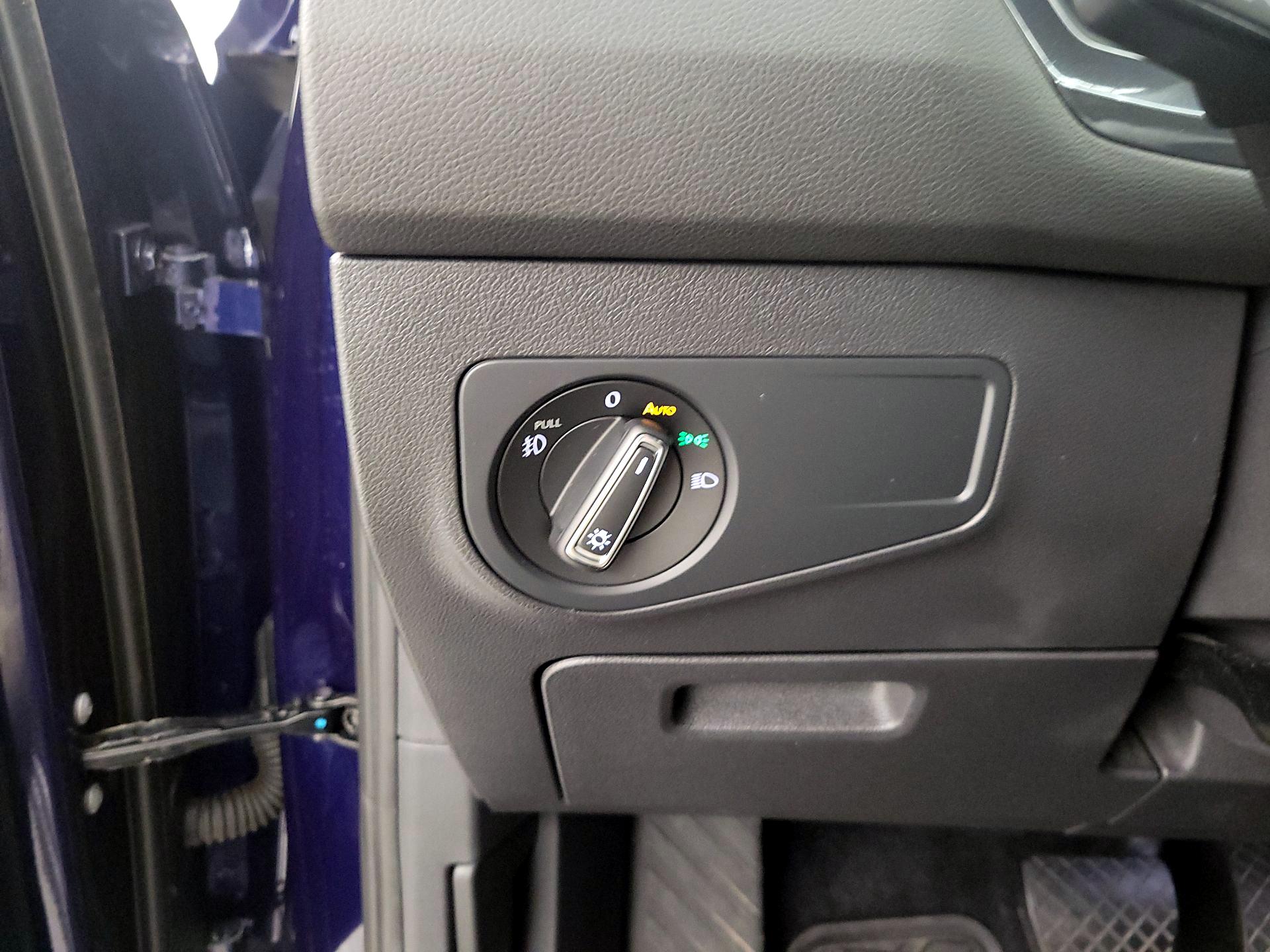 Thumbnail: 2021 Volkswagen Tiguan - 13