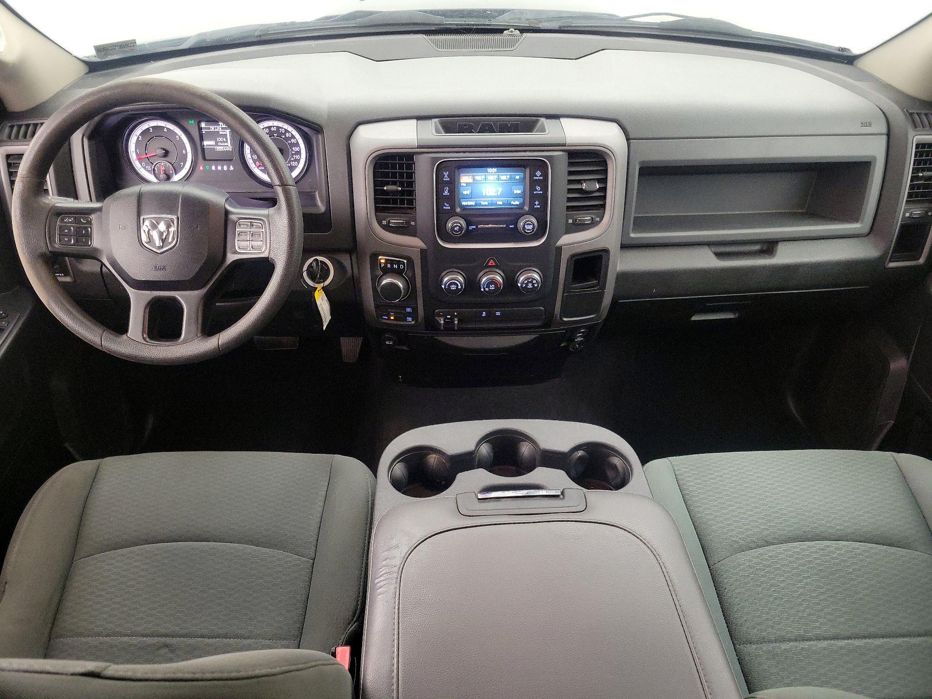 Thumbnail: 2019 RAM 1500 Classic - 9