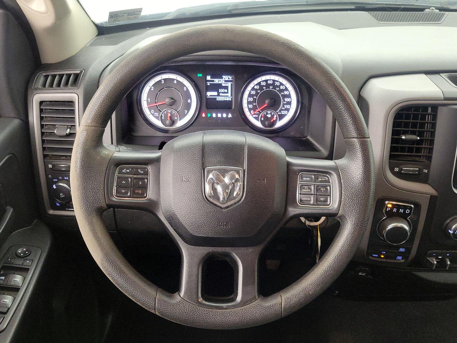 Thumbnail: 2019 RAM 1500 Classic - 10