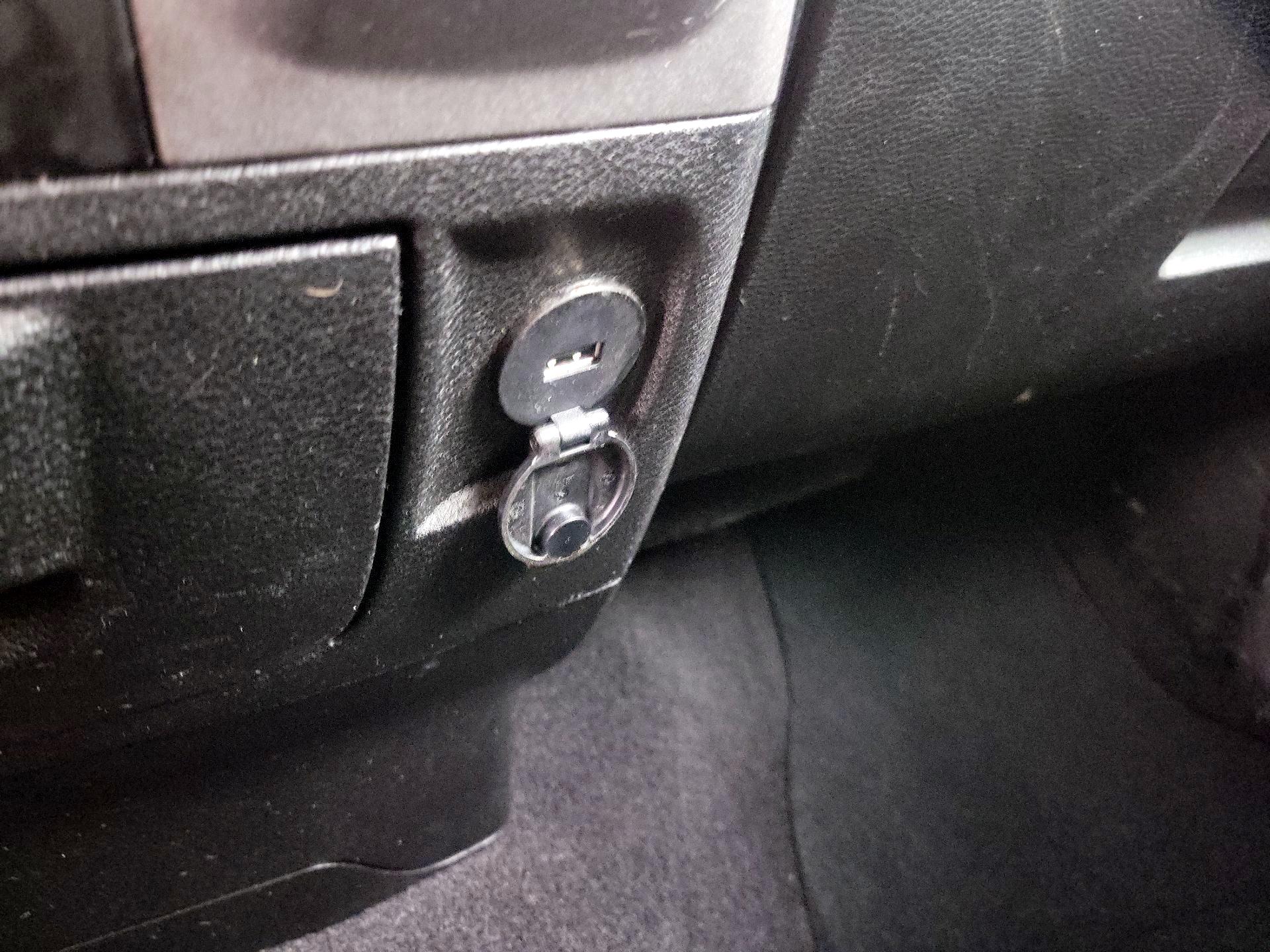 Thumbnail: 2019 RAM 1500 Classic - 18