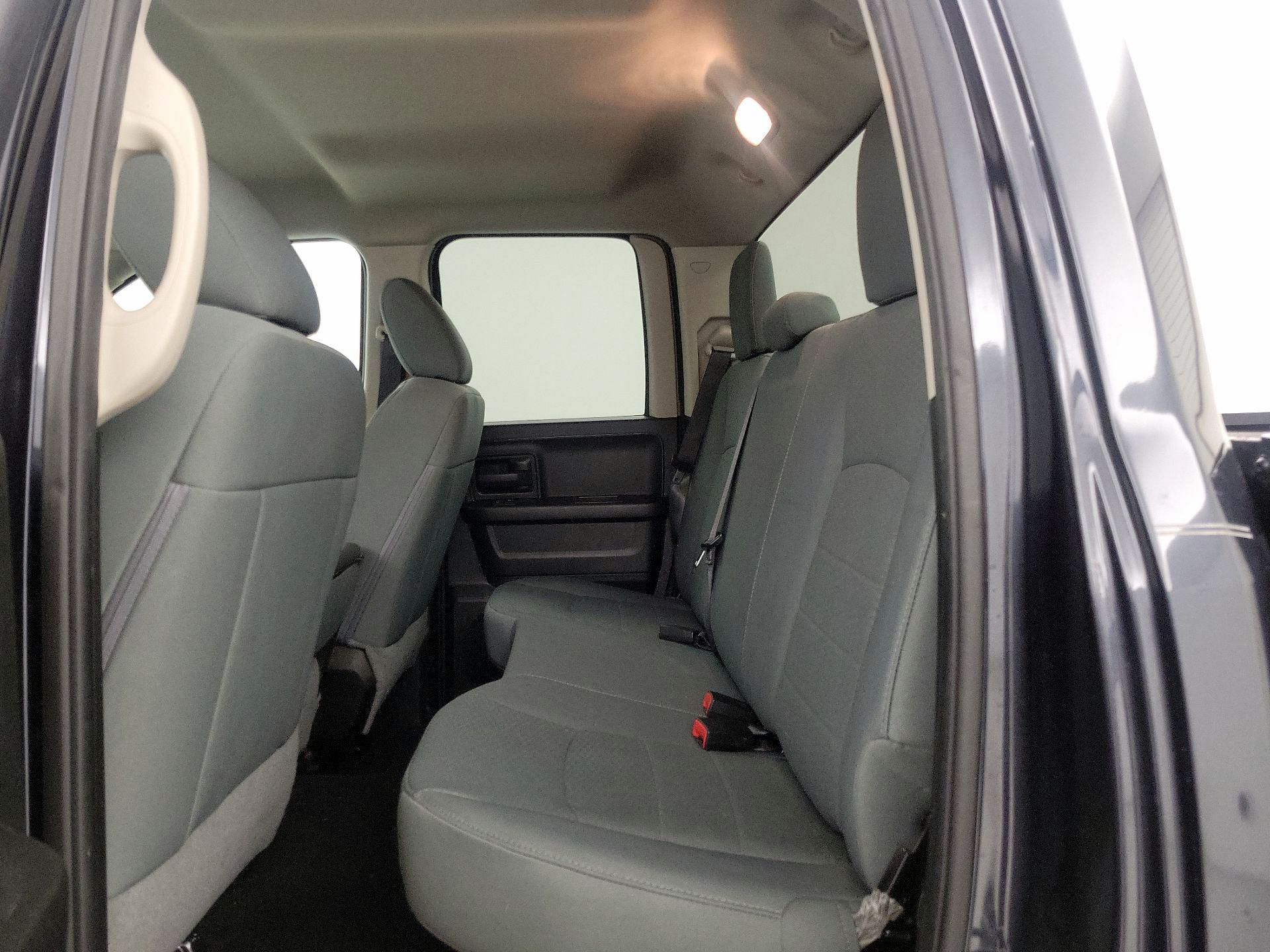 Thumbnail: 2019 RAM 1500 Classic - 19