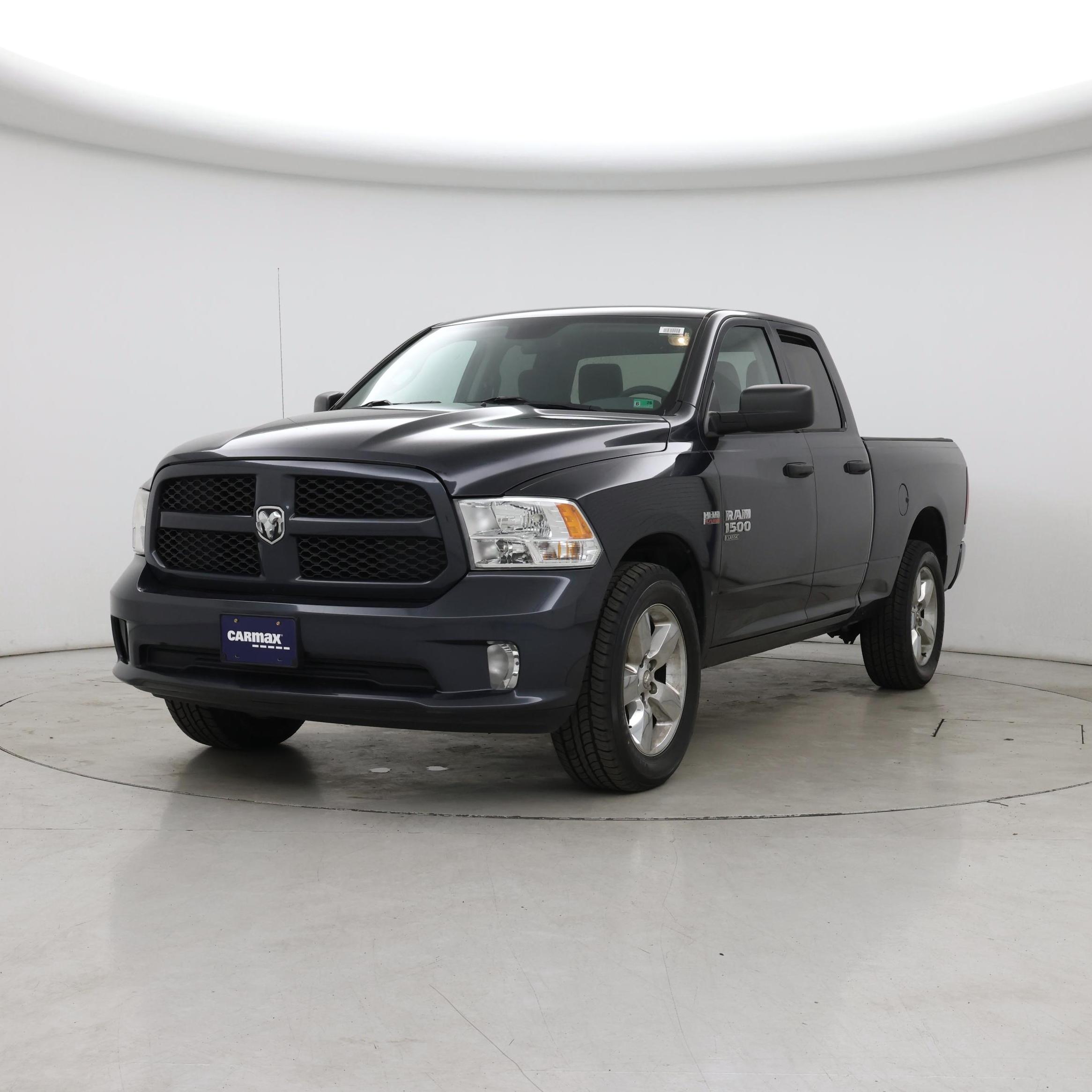 Thumbnail: 2019 RAM 1500 Classic - 4