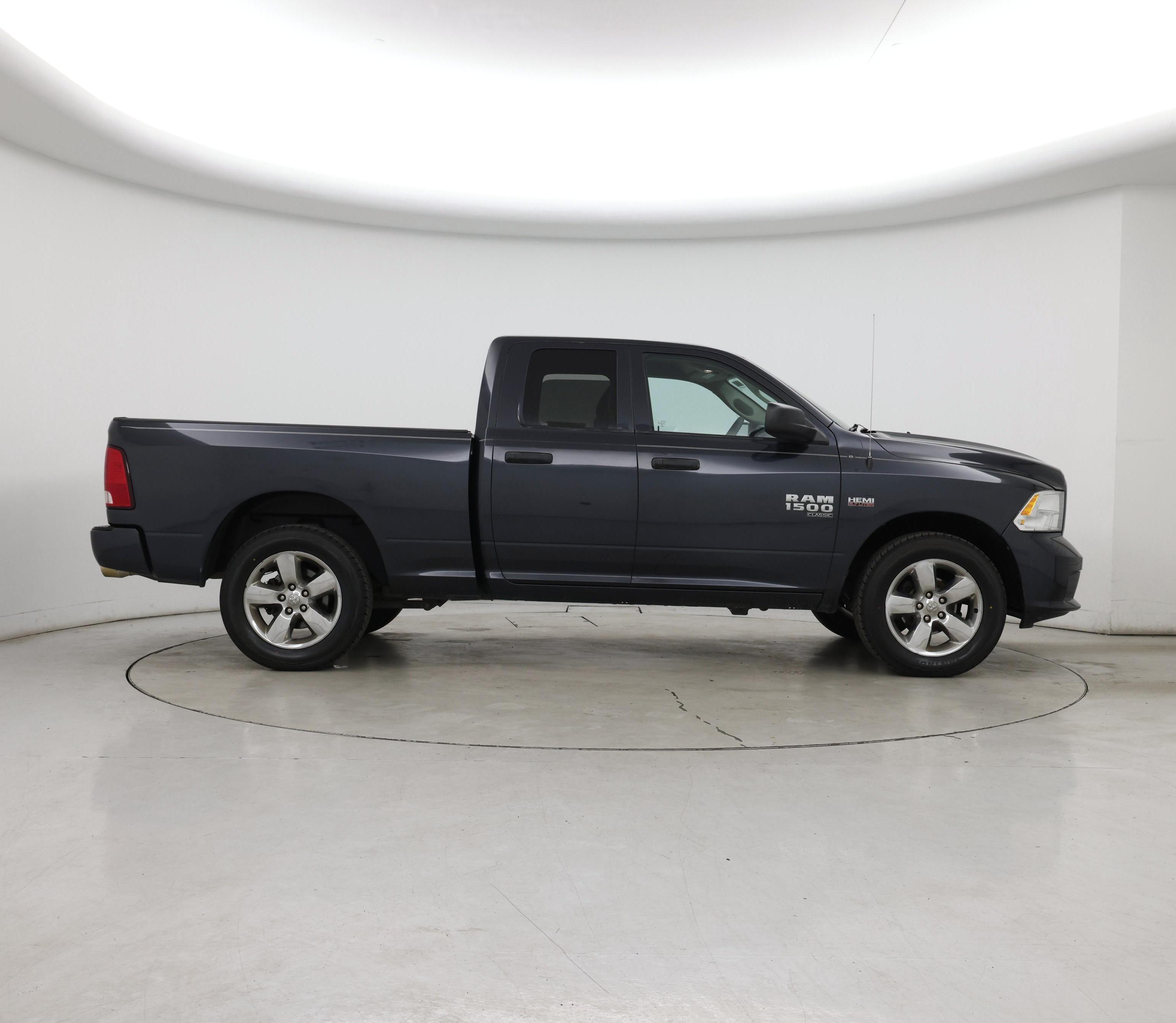 Thumbnail: 2019 RAM 1500 Classic - 7