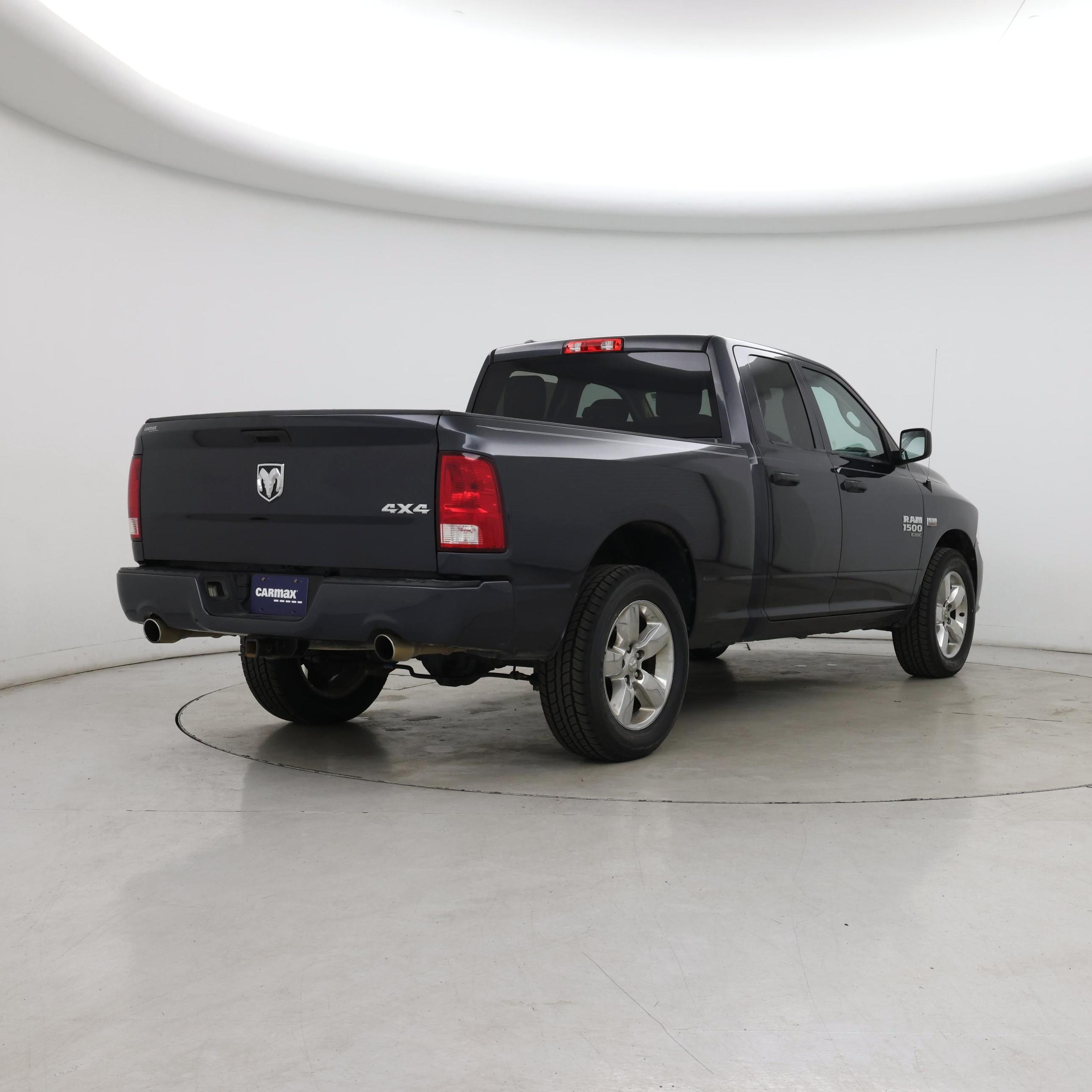 Thumbnail: 2019 RAM 1500 Classic - 8