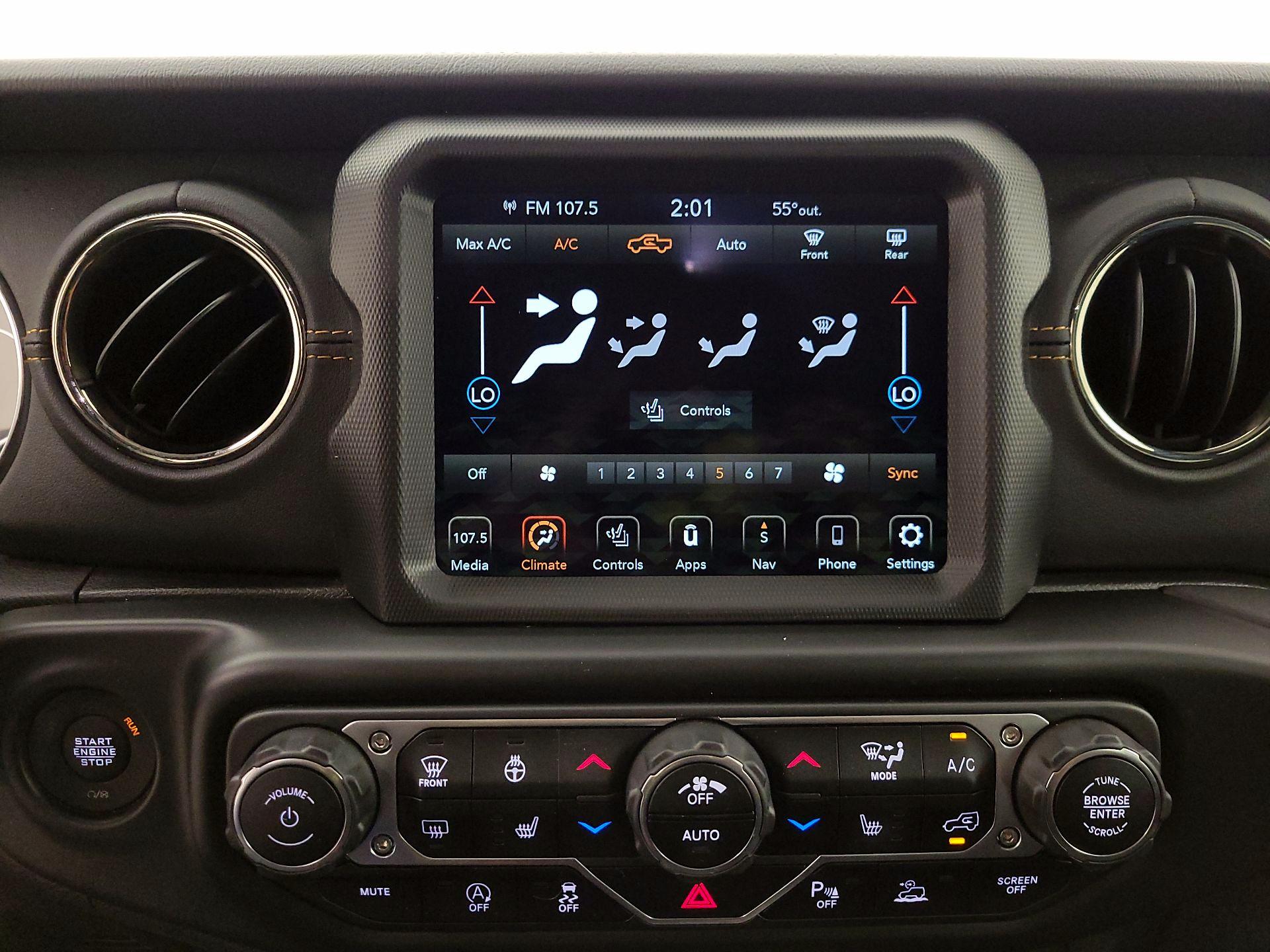 Thumbnail: 2021 Jeep Gladiator - 17