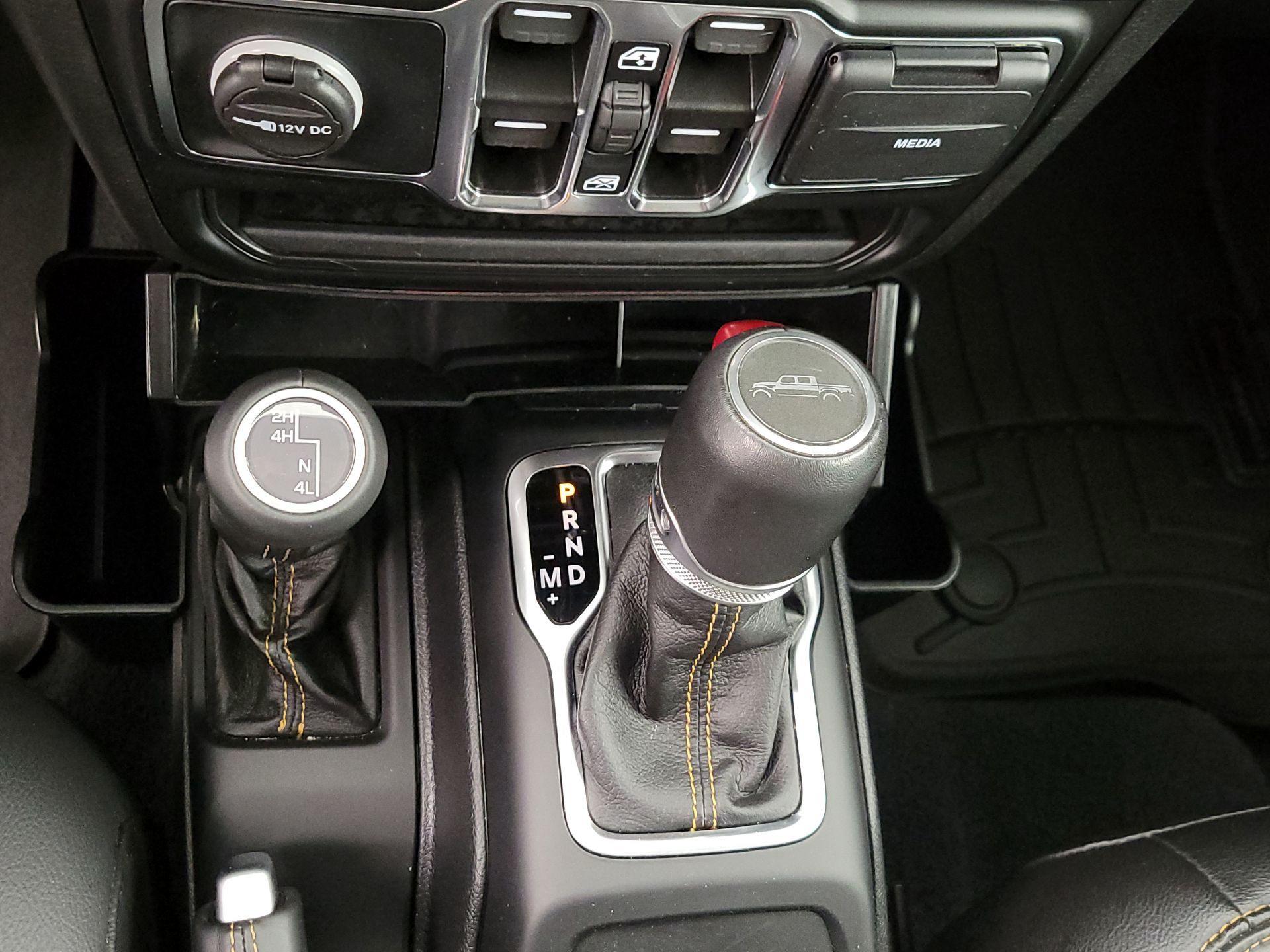 Thumbnail: 2021 Jeep Gladiator - 18