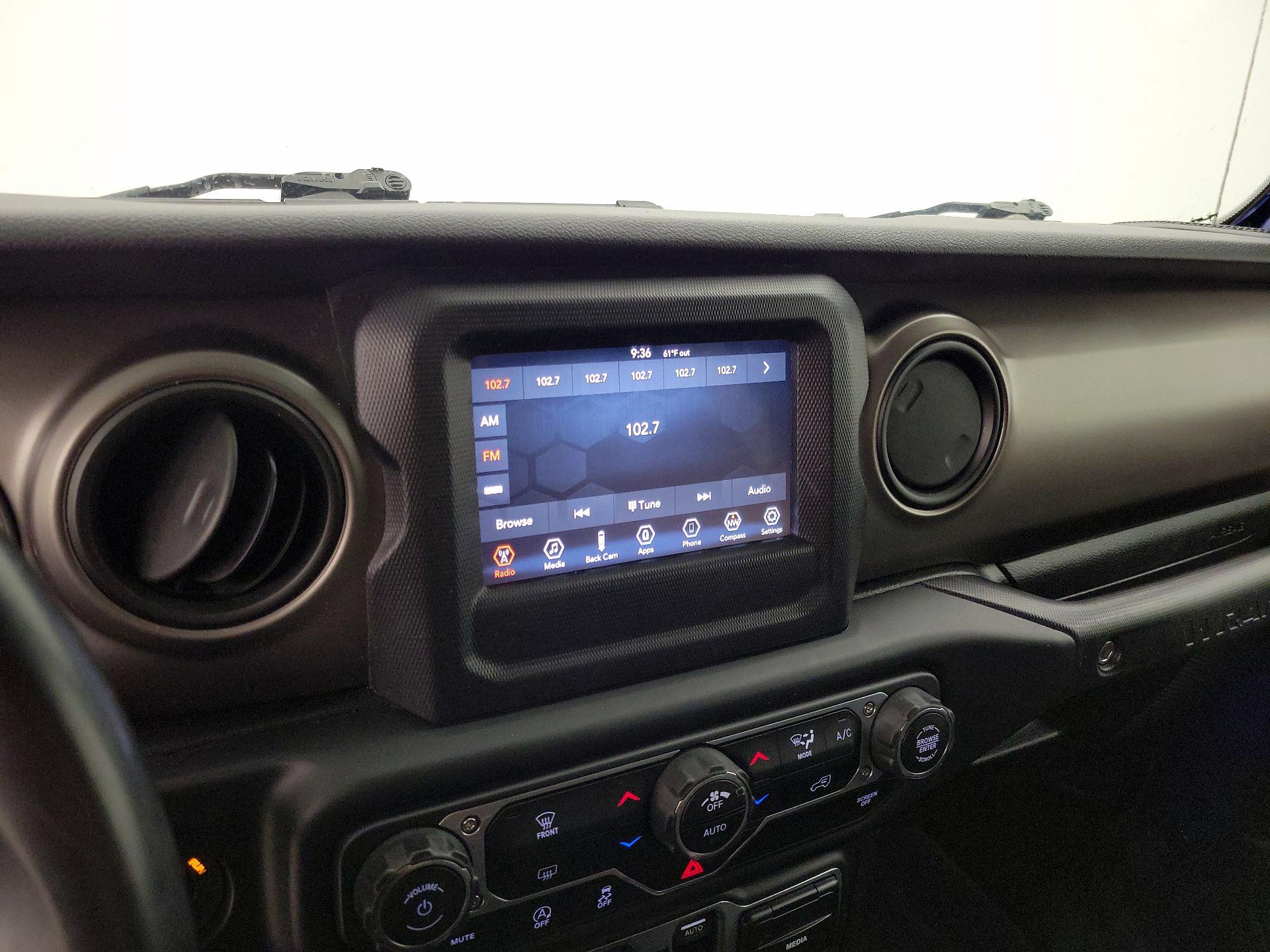 Thumbnail: 2018 Jeep Wrangler - 15