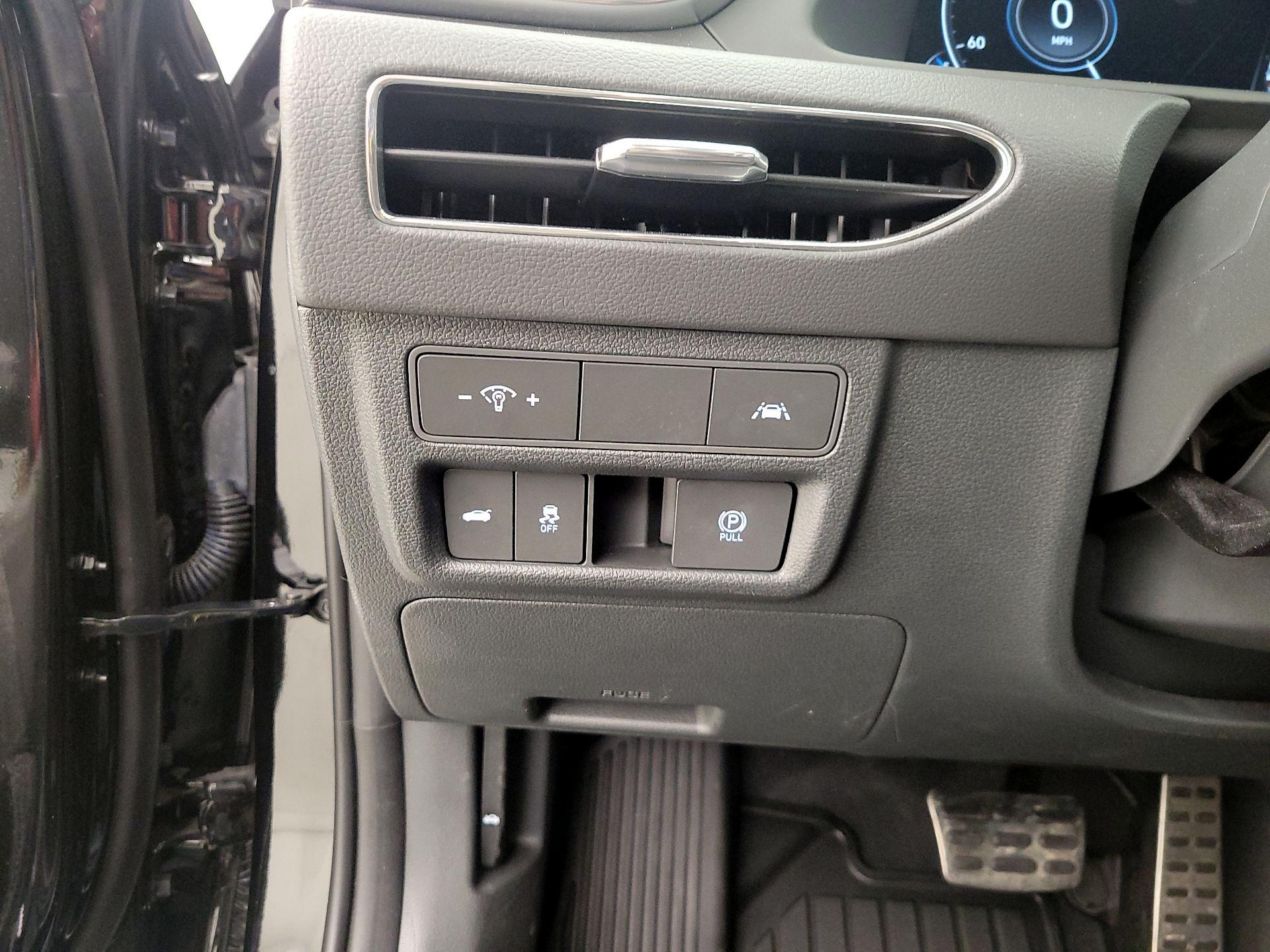 Thumbnail: 2023 Hyundai Sonata - 13