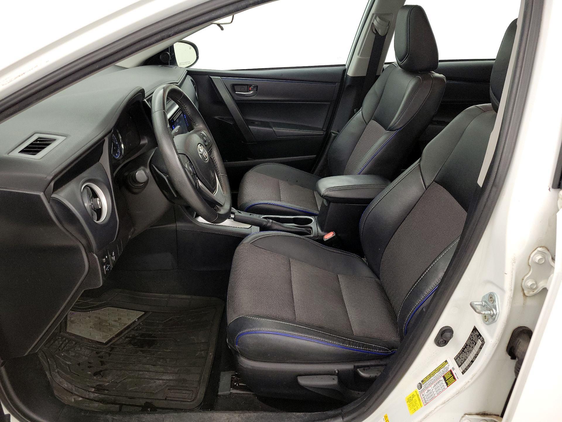 Thumbnail: 2017 Toyota Corolla - 11