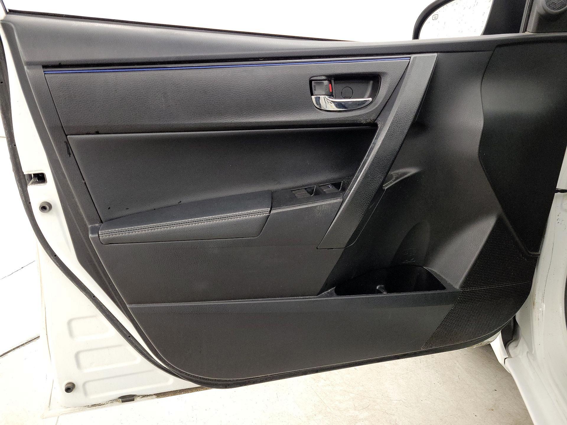 Thumbnail: 2017 Toyota Corolla - 12