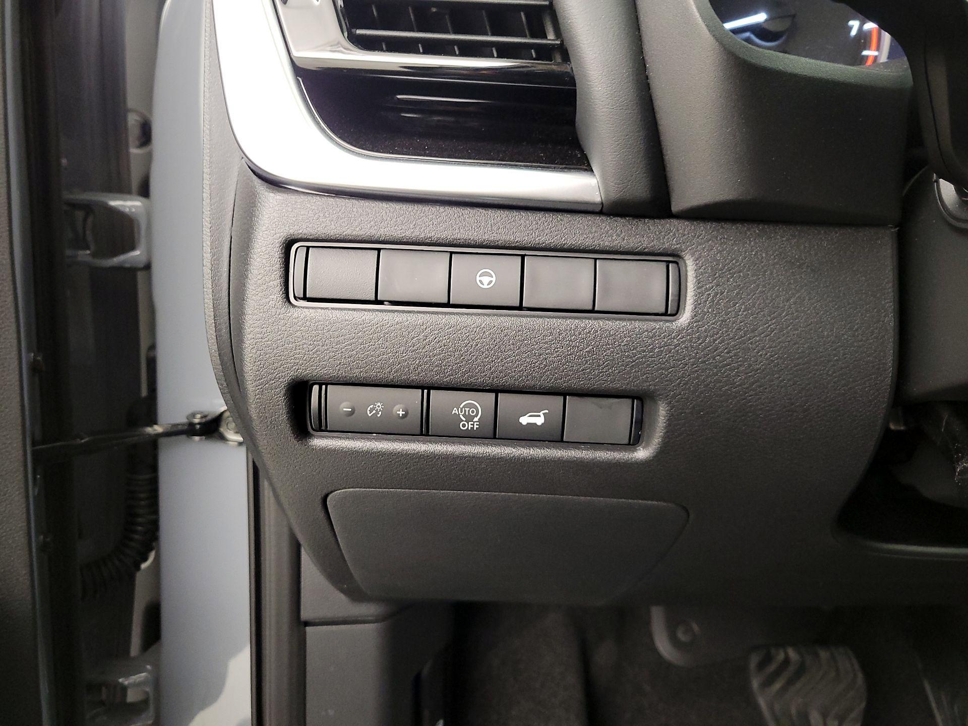 Thumbnail: 2023 Nissan Rogue - 13